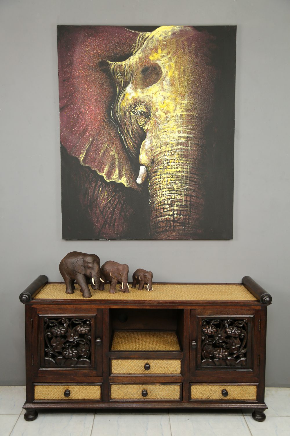 100 x 120 cm Elephant Profile On Frame 1