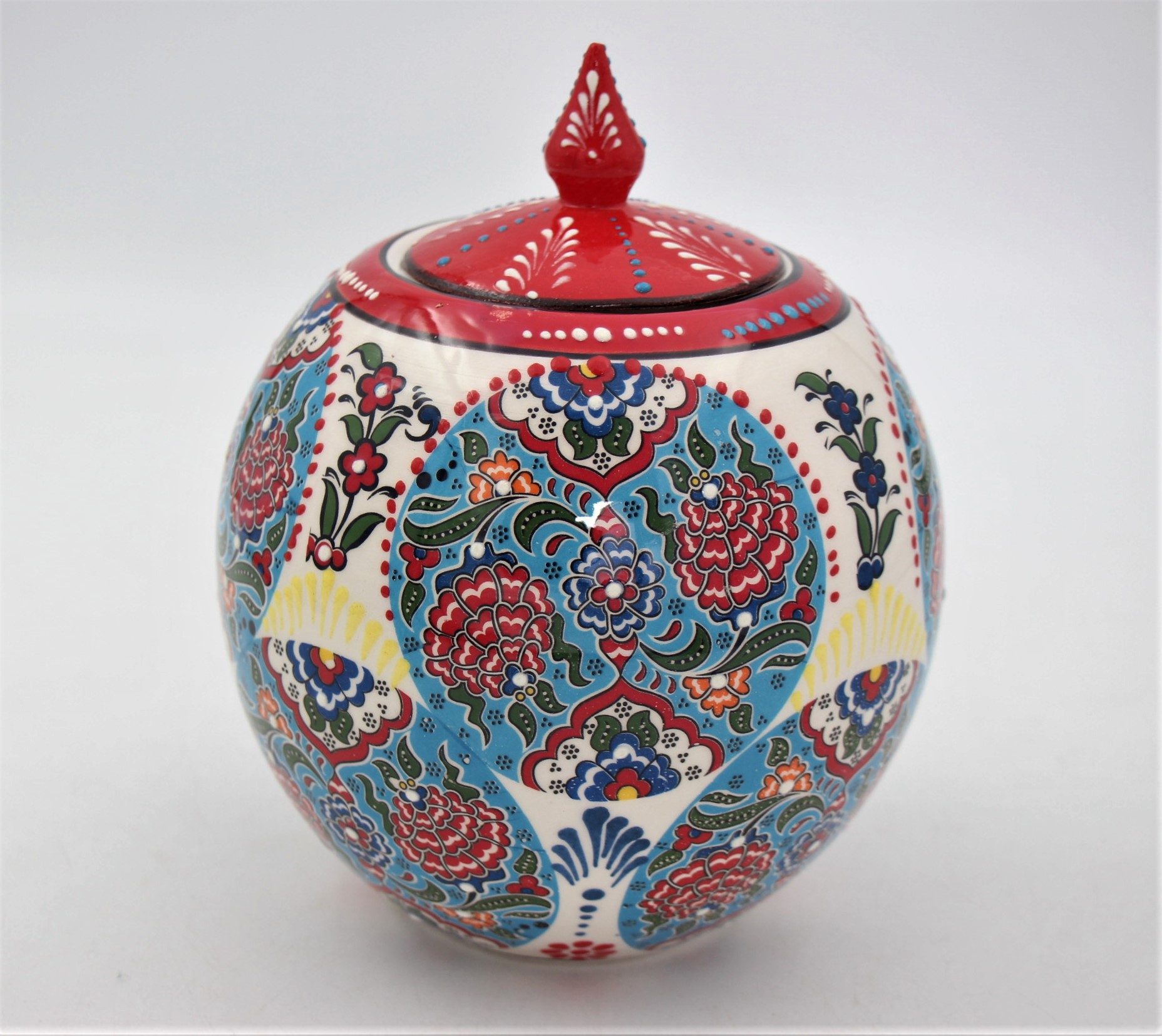 20CM Sphere Vase Relief 1