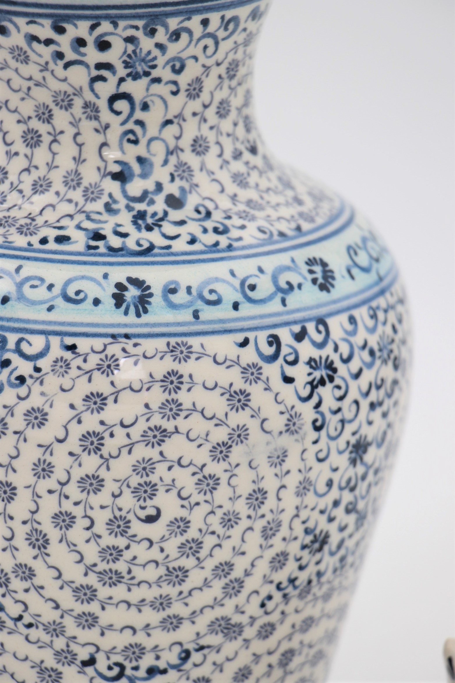 25cm Elhamara Vase Tulip a