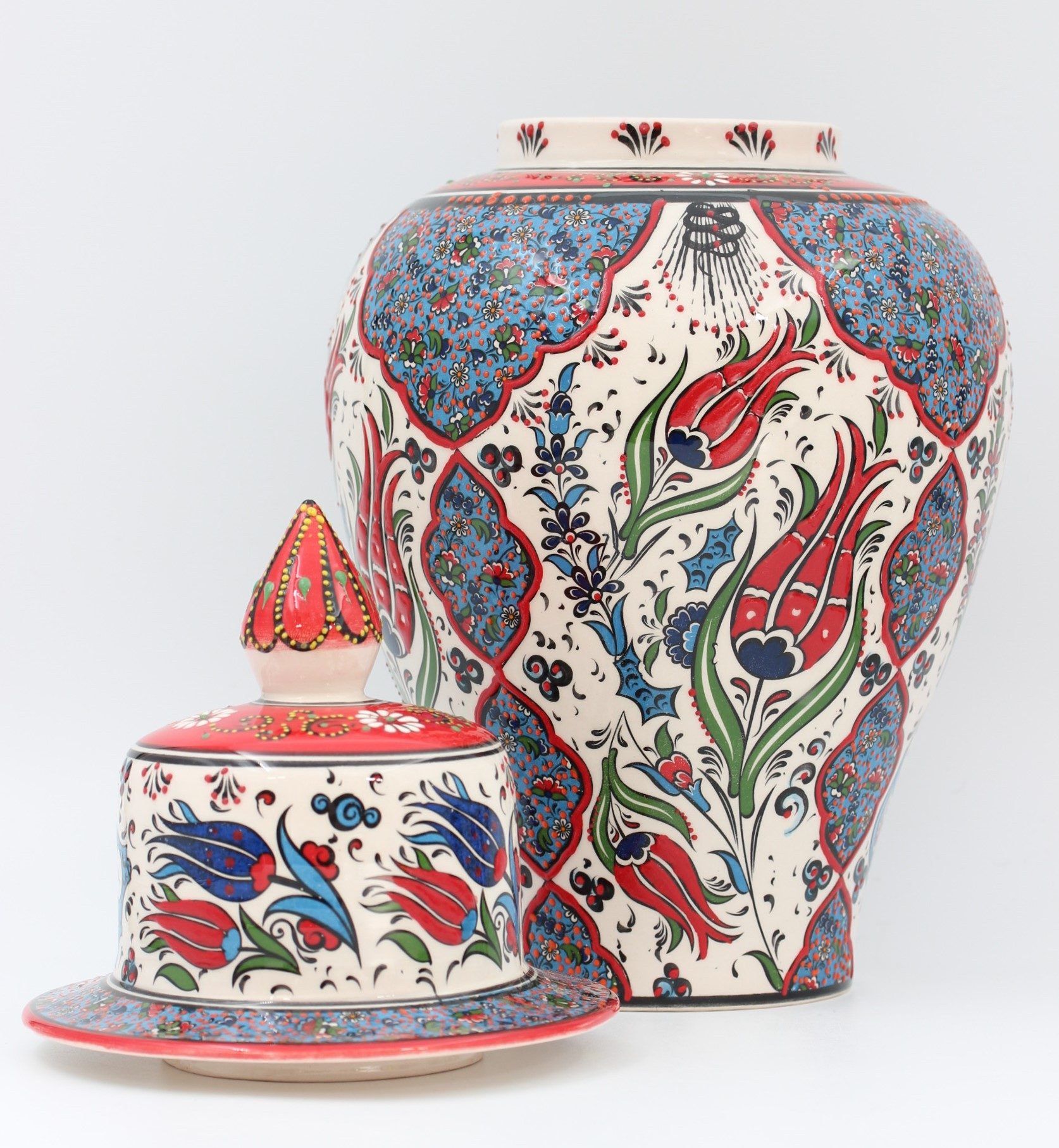 38 cm Hand Crafted Shah Vase Tulip 2b