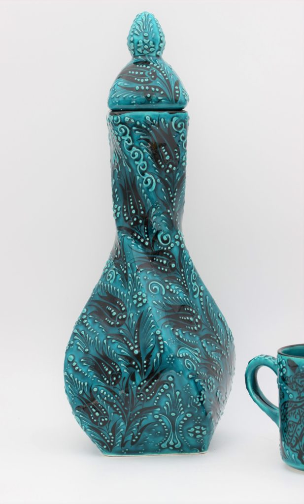 38cm-Hand-Painted-Twist-Vase-Turquoise-2-617x1024-1.jpg