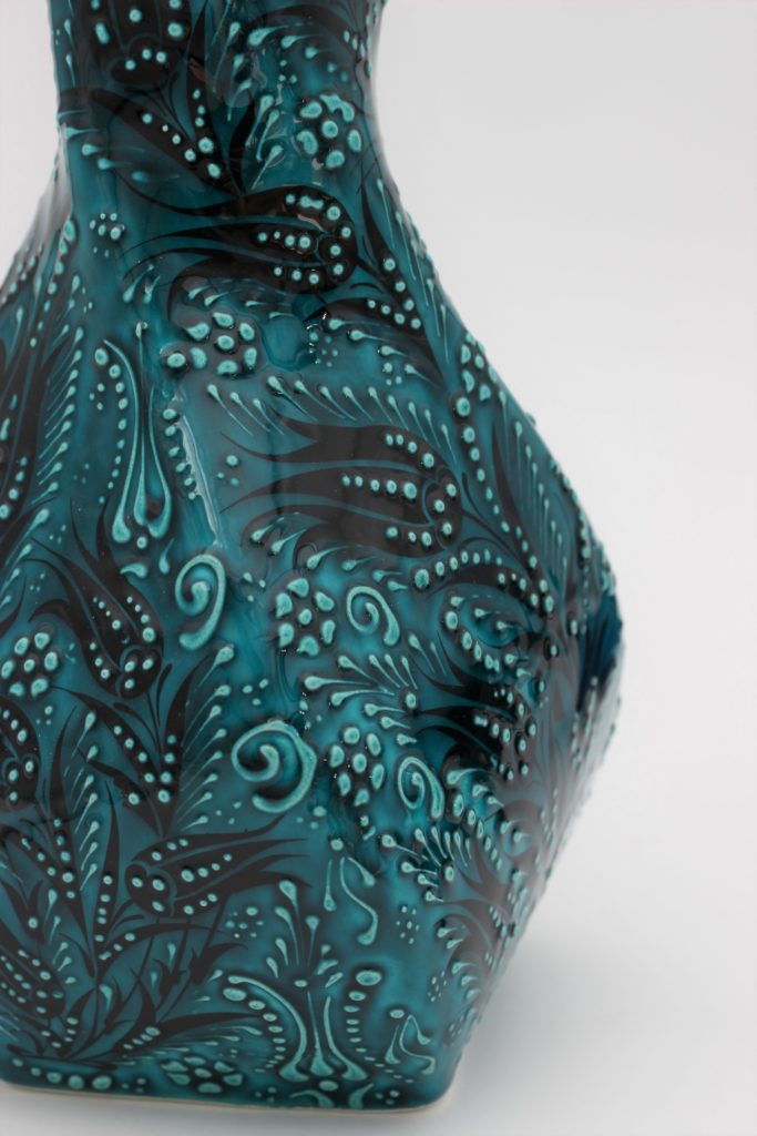 38cm-Hand-Painted-Twist-Vase-Turquoise-all-4-683x1024-1.jpg