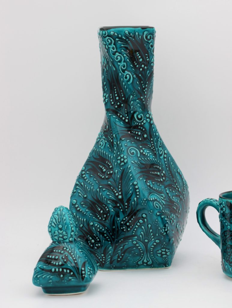 38cm-Hand-Painted-Twist-Vase-Turquoise-all-773x1024-1.jpg