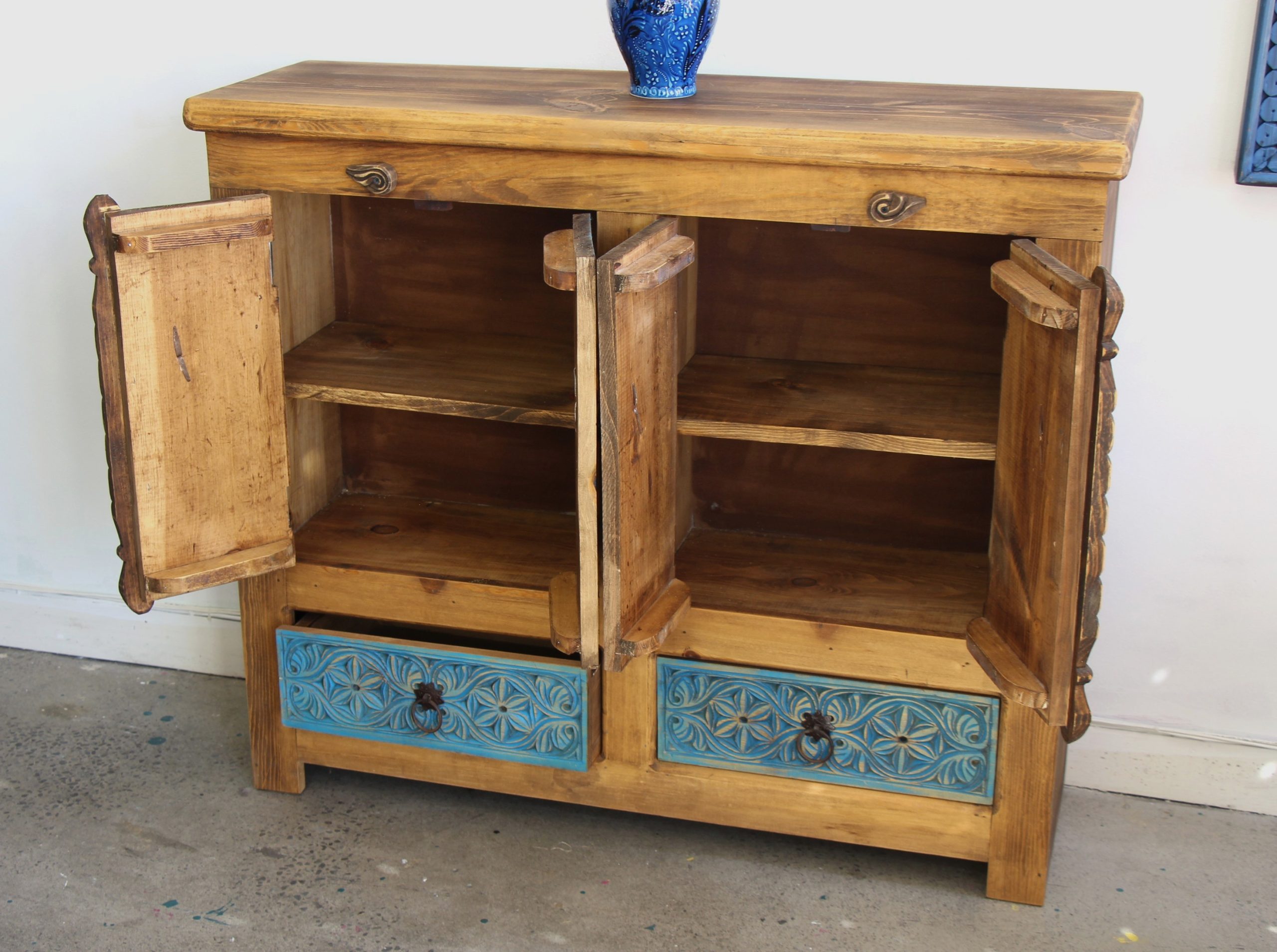 4 Door Hand Carved Sideboard - Blue 6