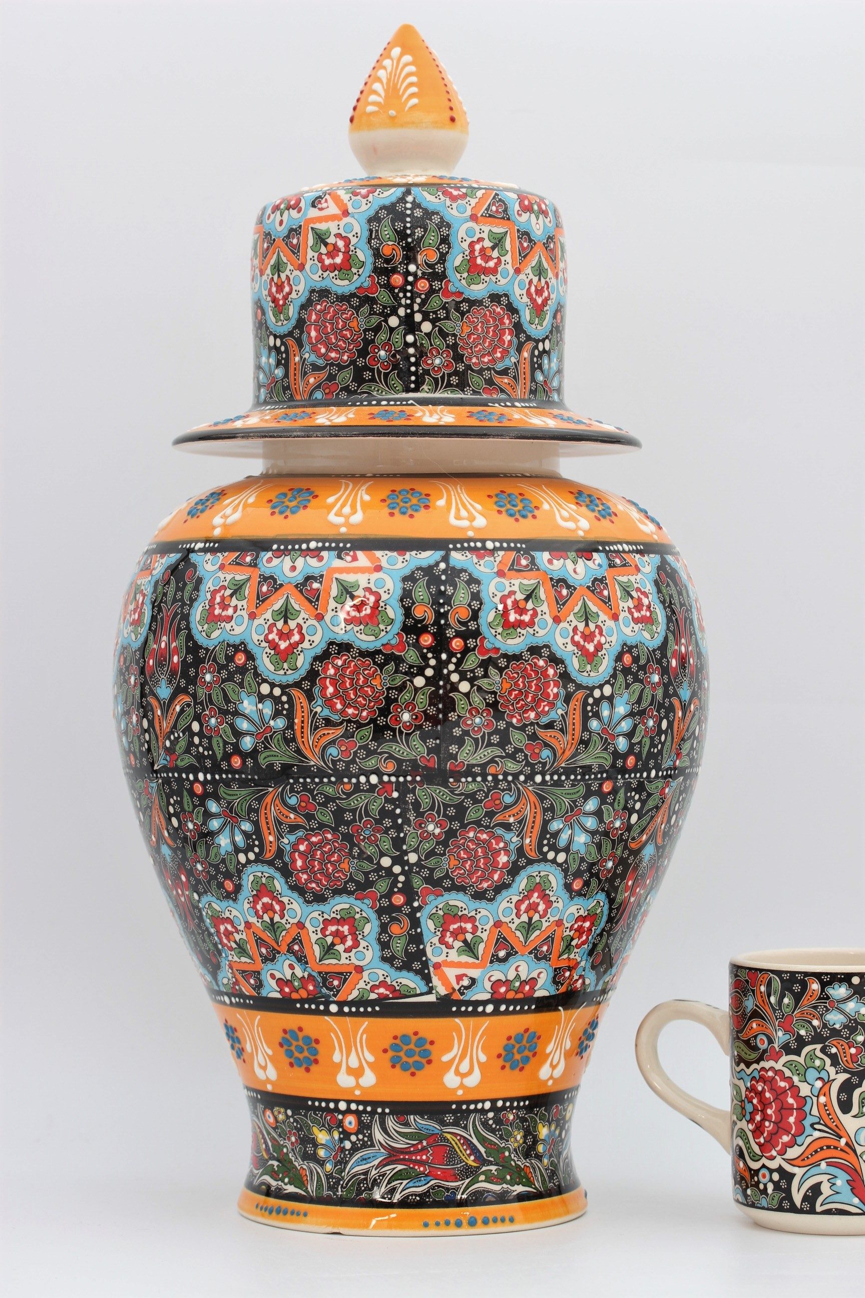 45 cm Hand Crafted Shah Vase Relief 1a