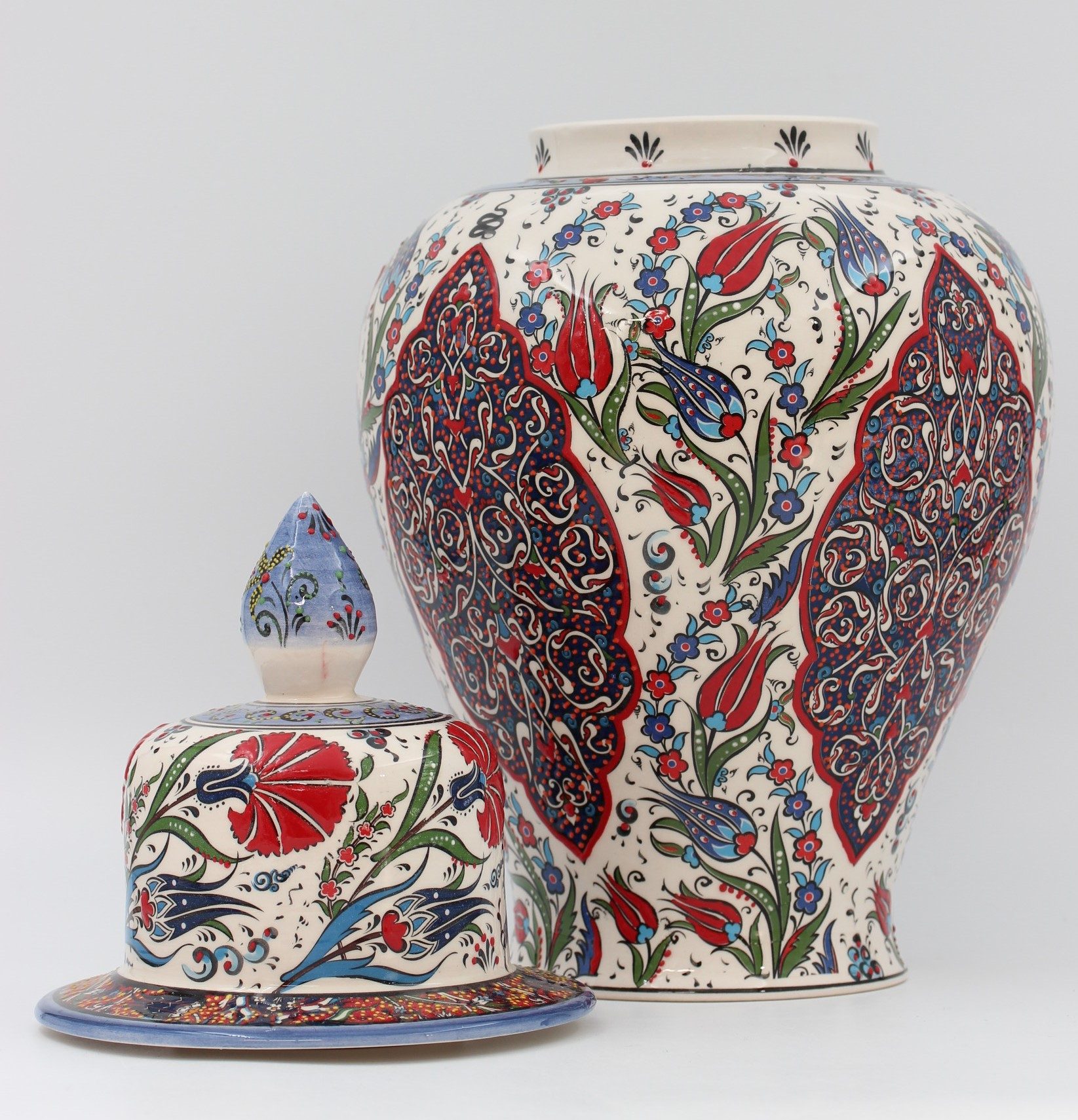 45 cm Hand Crafted Shah Vase Tulip 1b