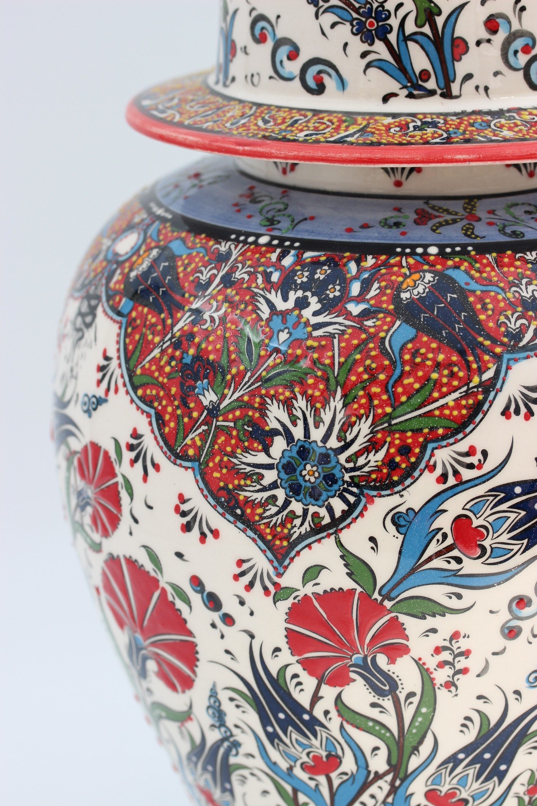 45 cm Hand Crafted Shah Vase Tulip 2d