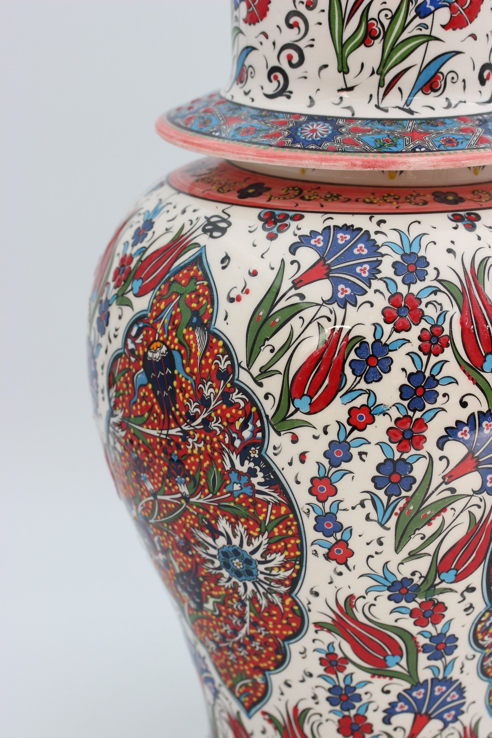 45 cm Hand Crafted Shah Vase Tulip 3e