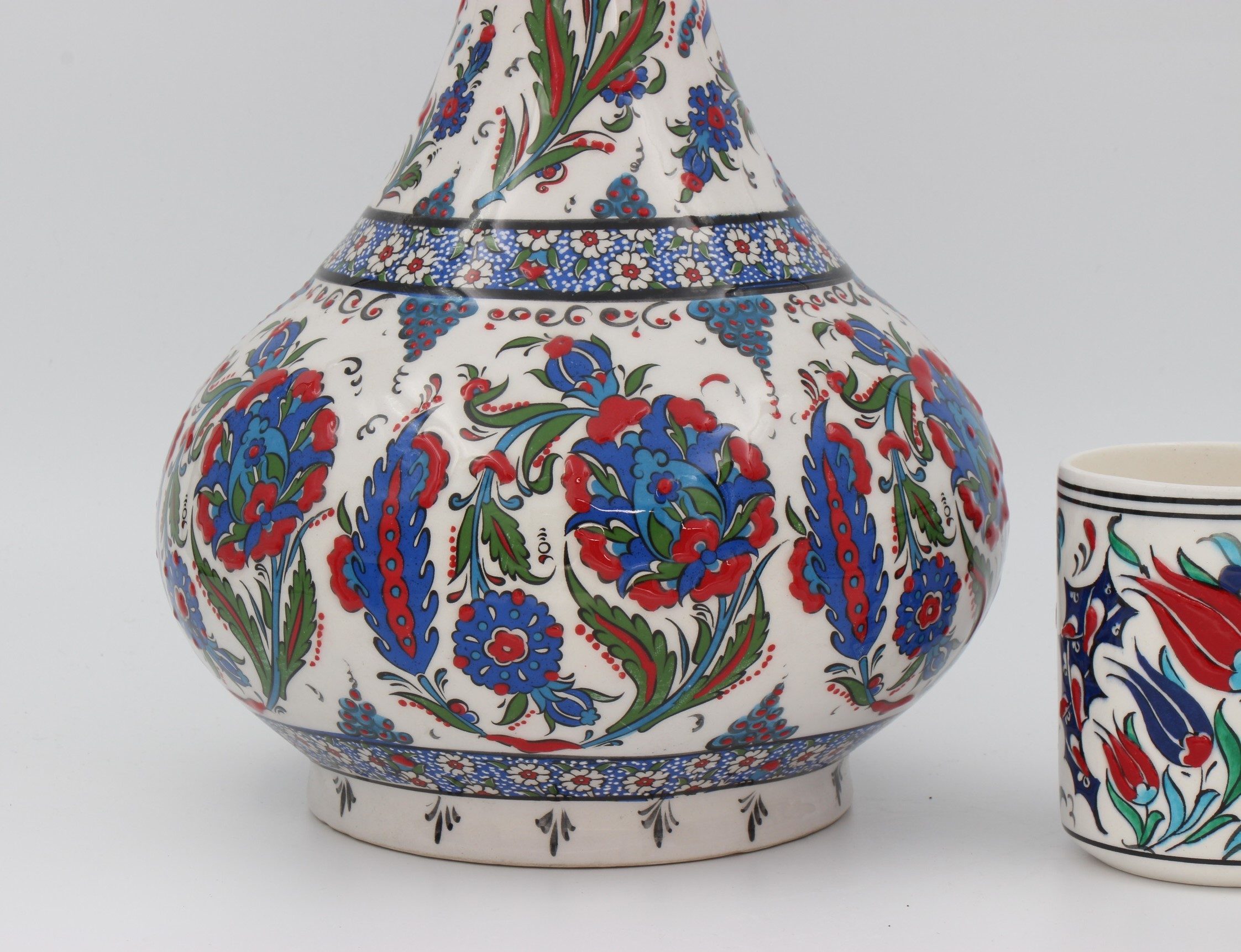 45 cm Hand Crafted Tear Vase Tulip 3b