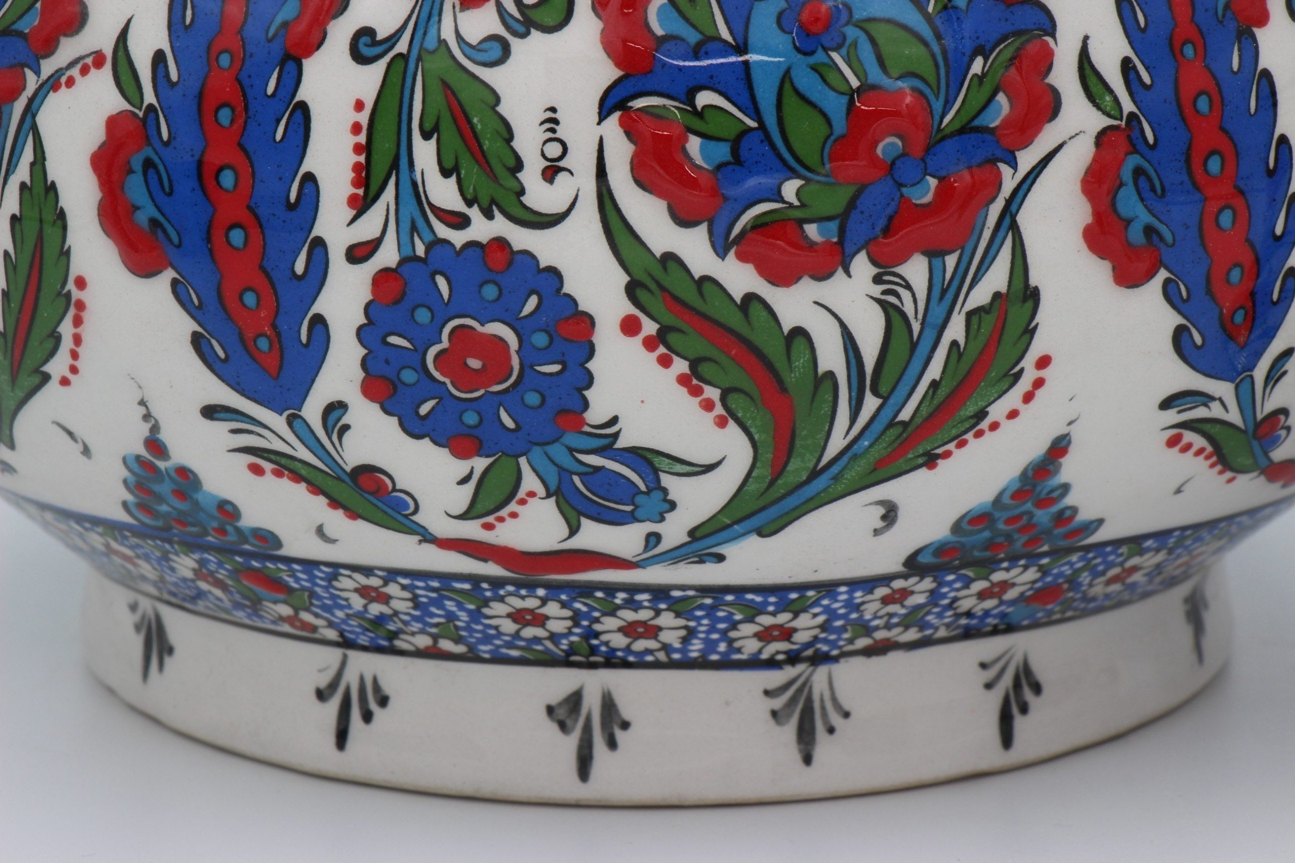 45 cm Hand Crafted Tear Vase Tulip 3d