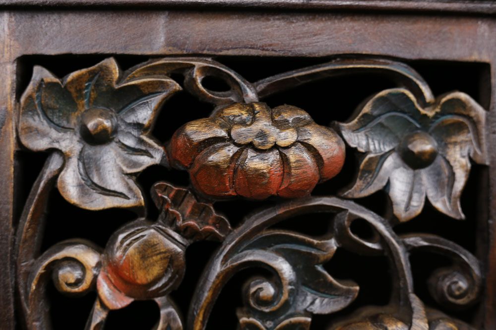 104 x 79 cm Rattan Hallway Unit With Carving Coloured 5 104 x 79 cm Rattan Hallway Unit With Carving Coloured