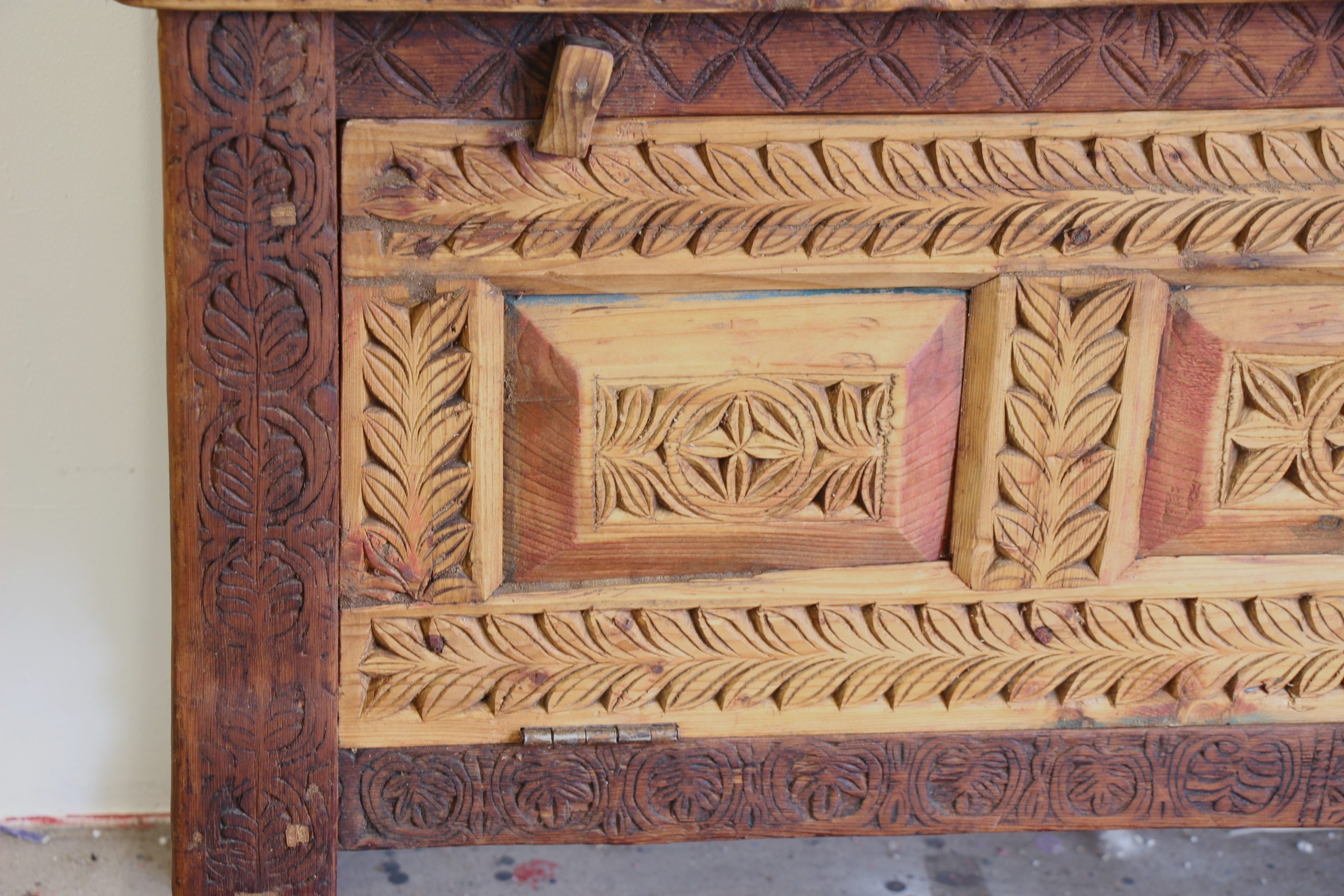 Antique Cedar Chest With Hand Carving -2