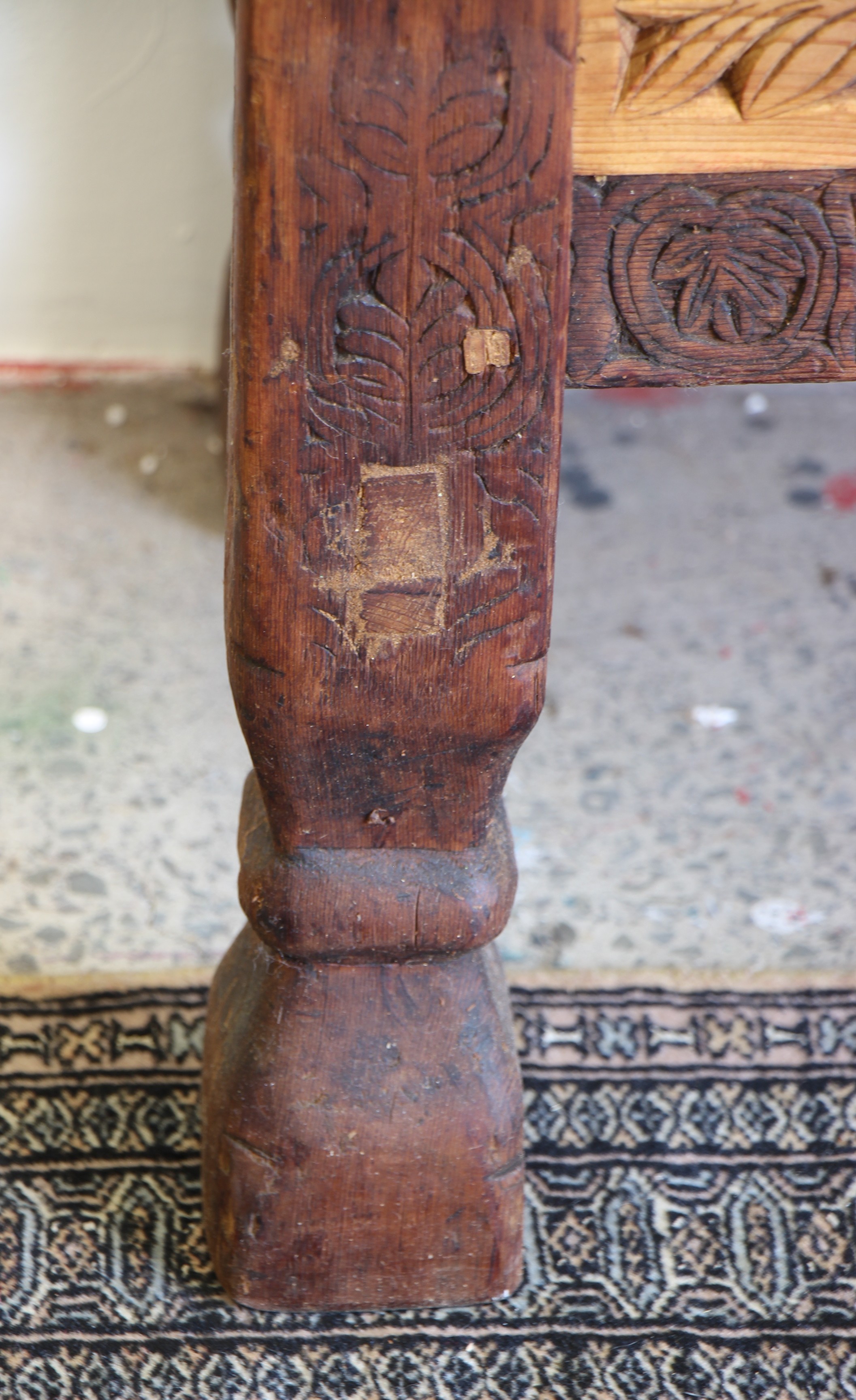 Antique Cedar Chest With Hand Carving -4