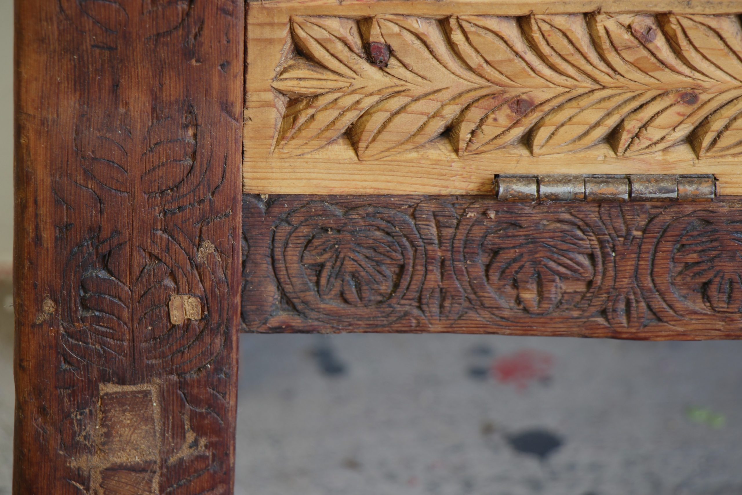Antique Cedar Chest With Hand Carving -5