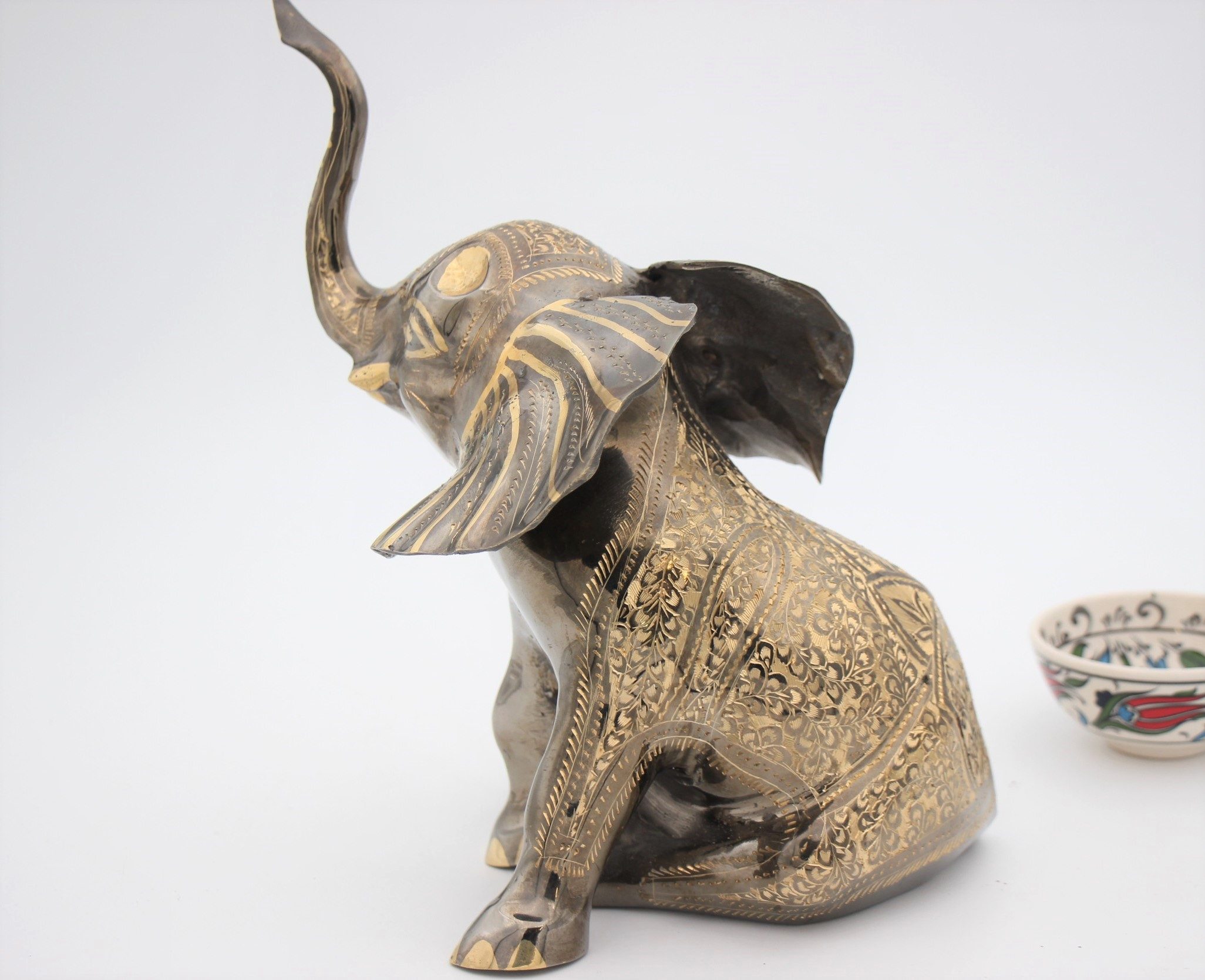 Brass Handcrafted Baby Elephant Sitting 35 cm 2.75kg c