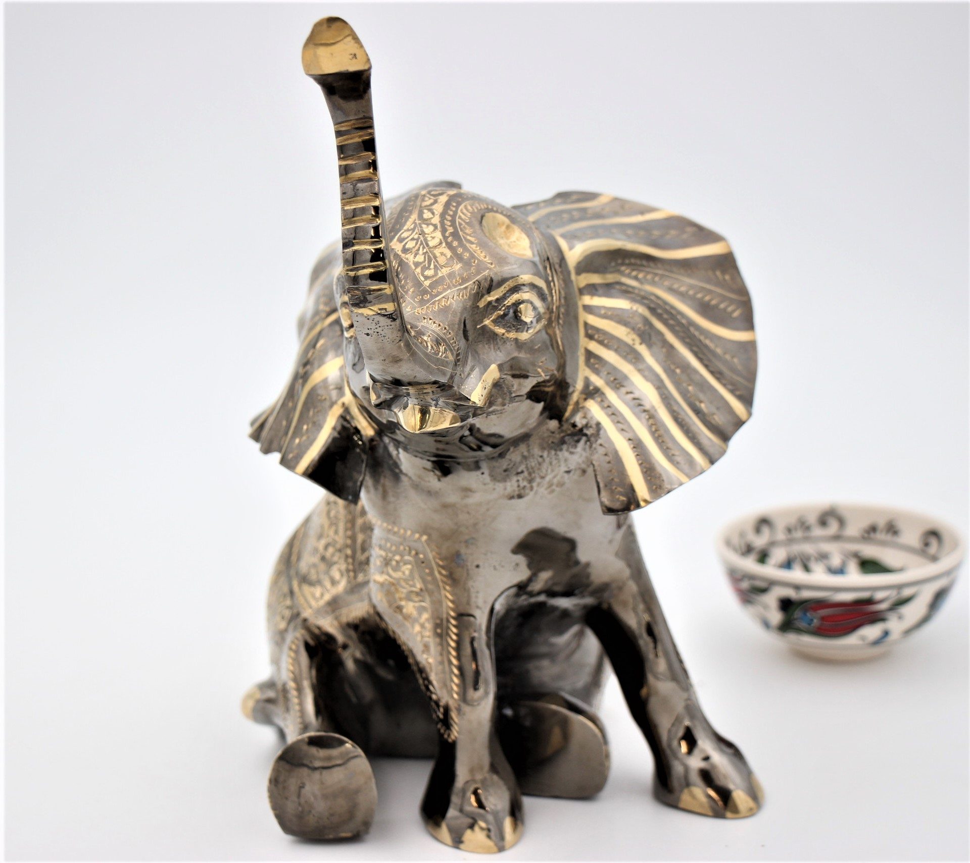 Brass Handcrafted Baby Elephant Sitting 35 cm 2.75kg