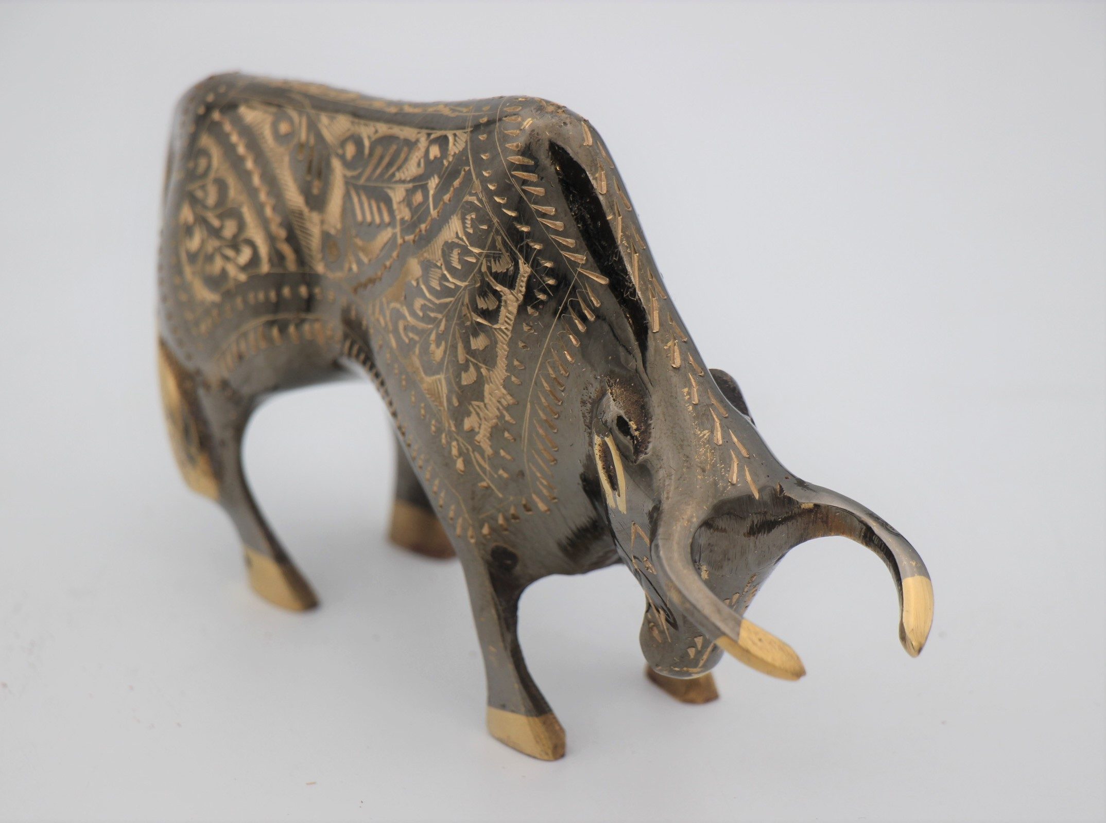 Brass Handcrafted Bull 15 cm a