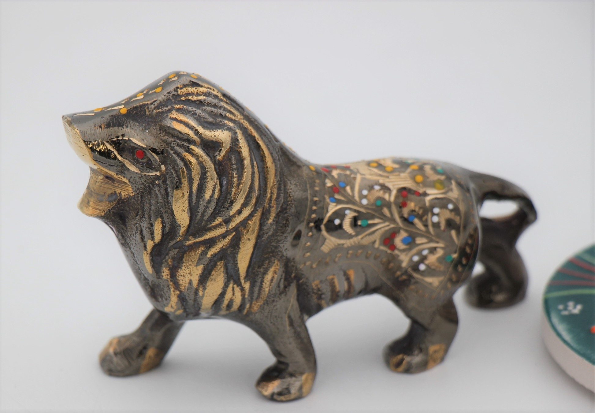 Brass Handcrafted Lion 12 cm b