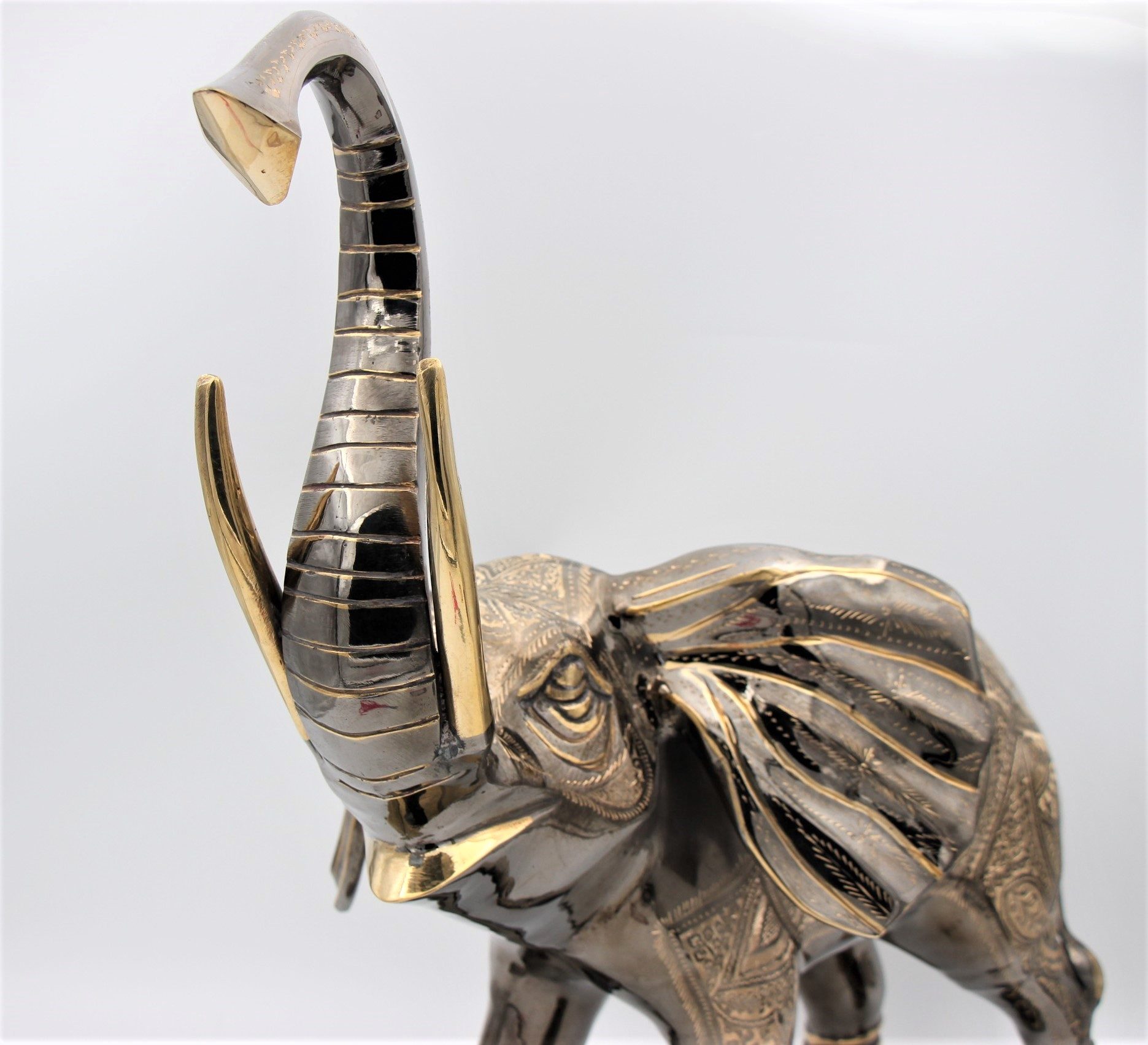 Brass Handcrafted Wild Elephant 61 cm b