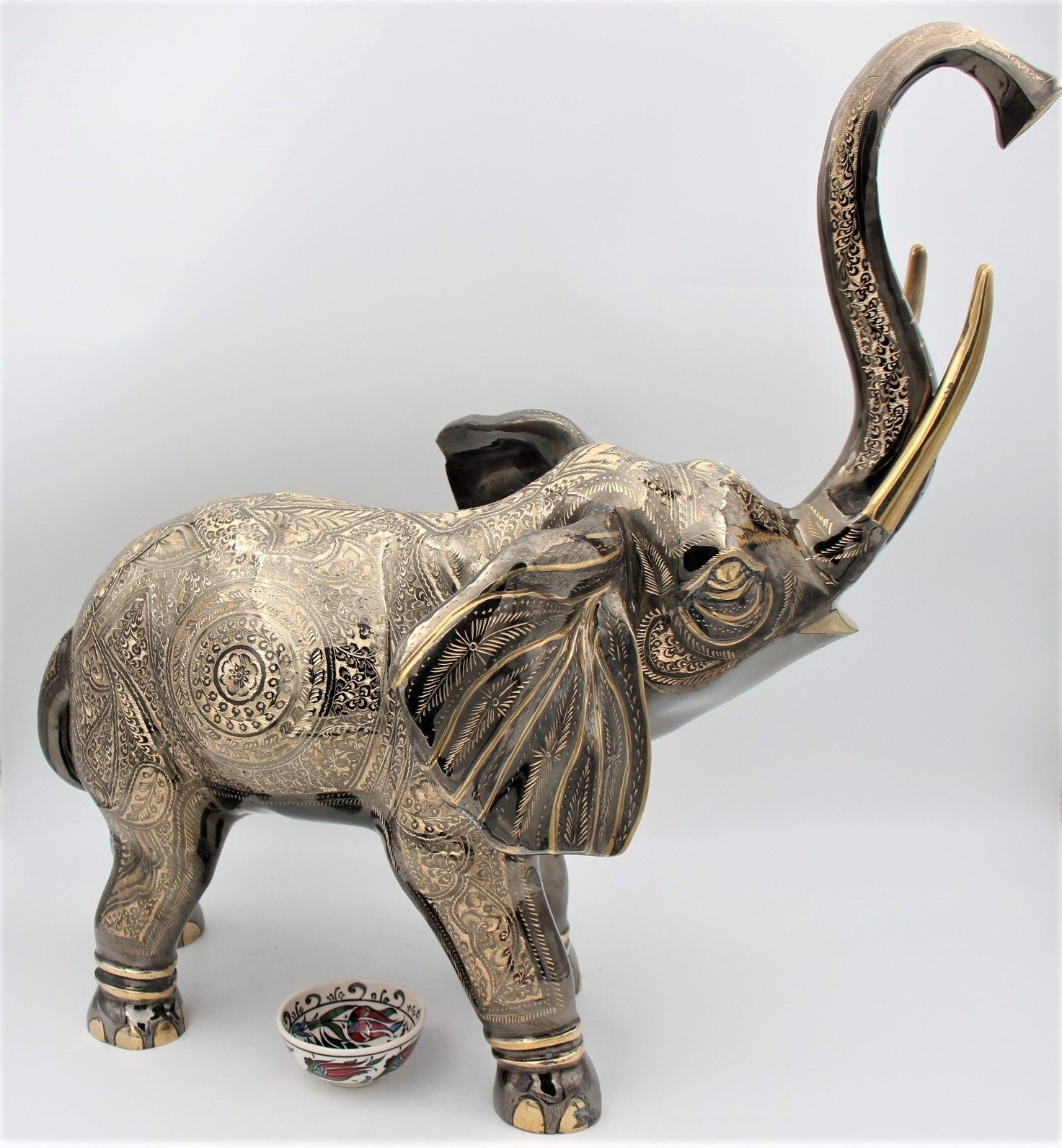 Brass Handcrafted Wild Elephant 61 cm d