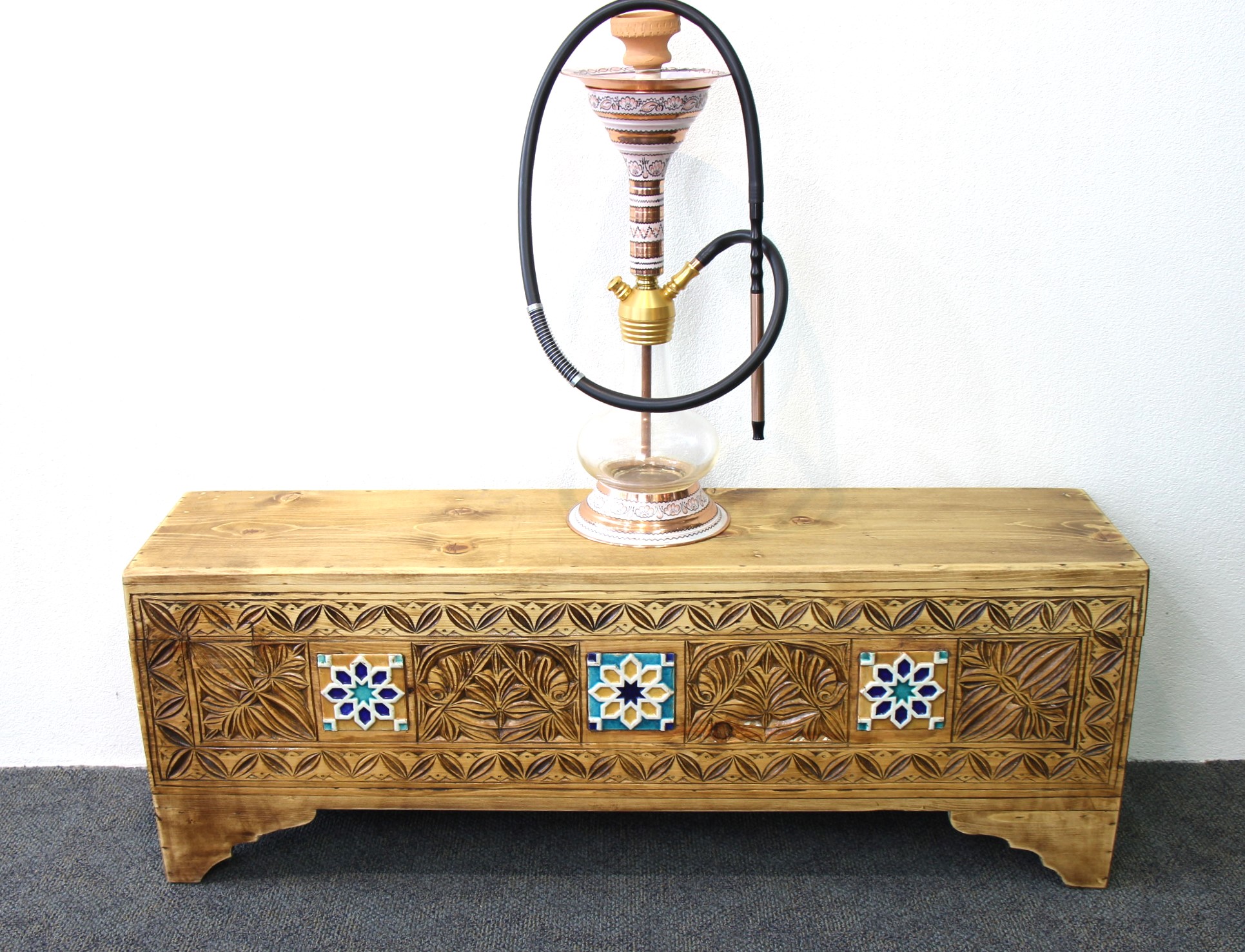 Carved Tunk With Colourful Ceramic Tiles A1