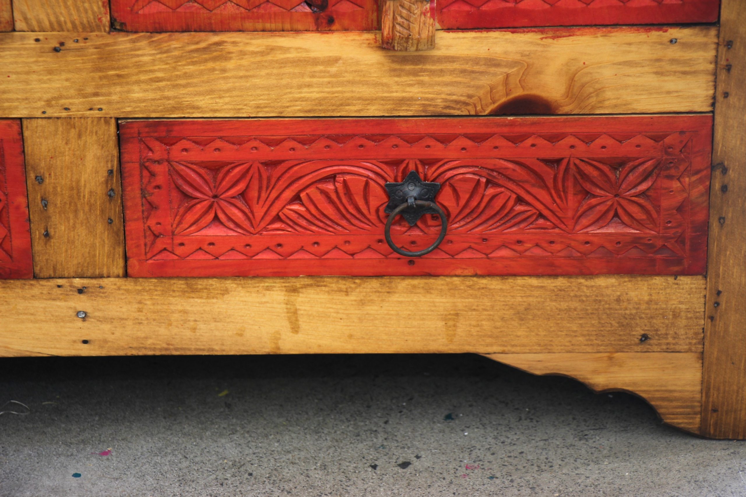 Hand Carved 4 Door2 Drawer Sideboard-6