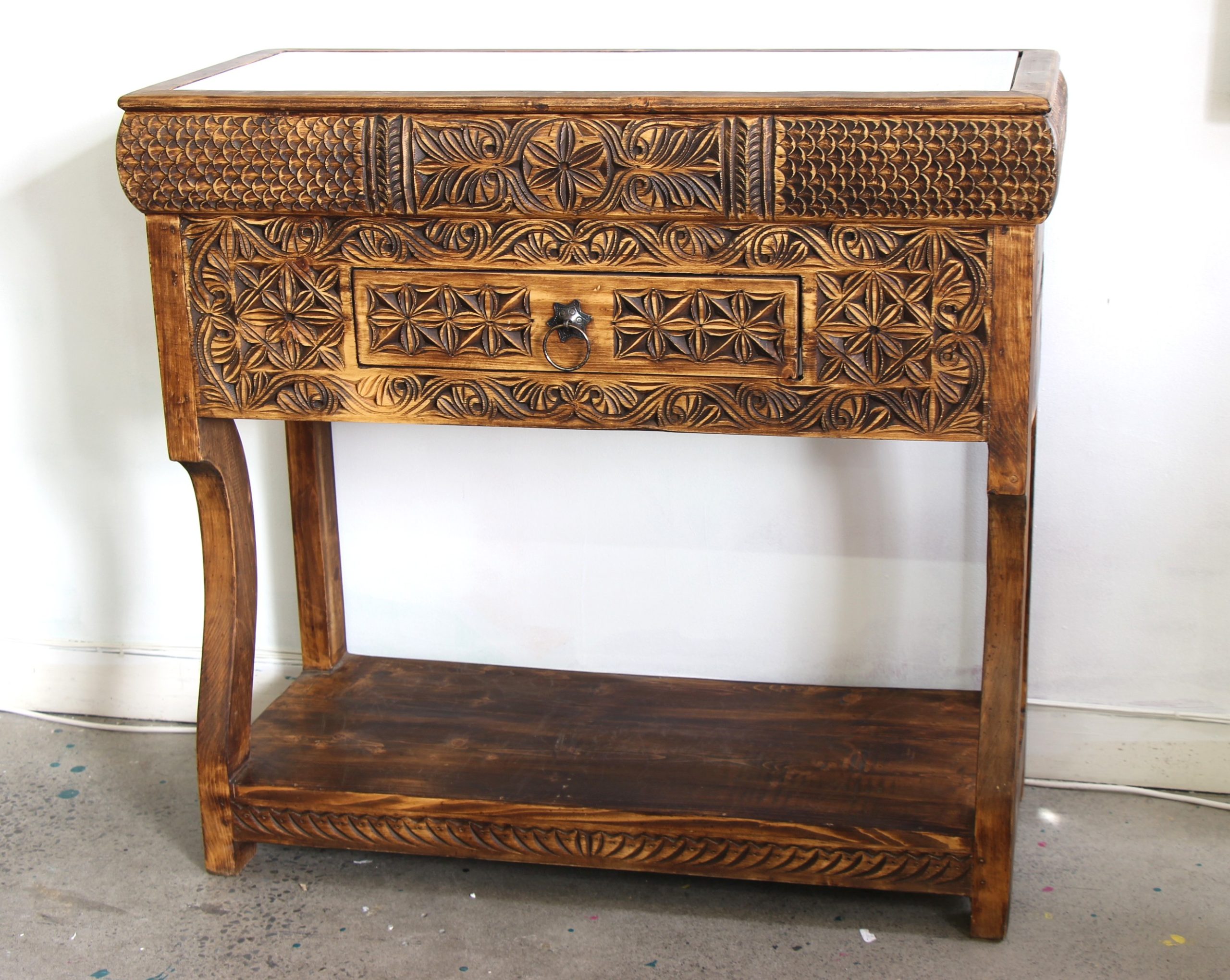 Hand Carved Buffet Unit With 1 Drawer -1