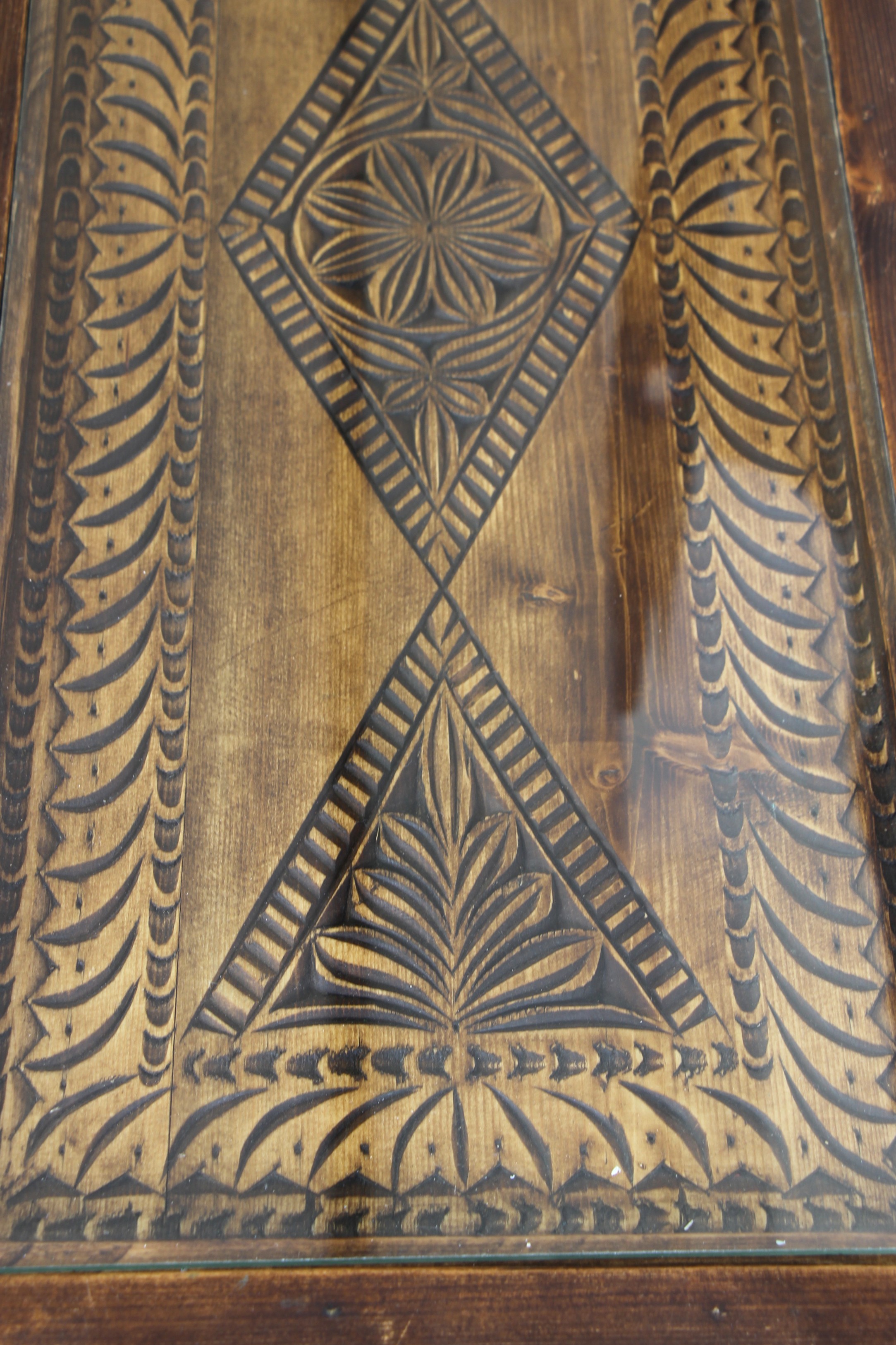 Hand Carved Buffet Unit With 1 Drawer -8