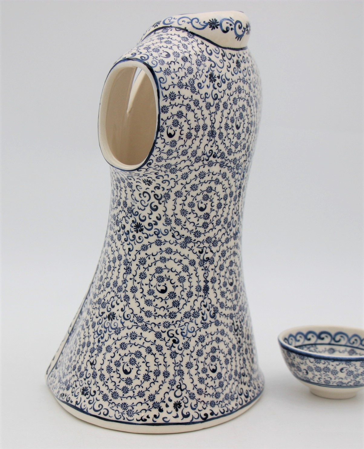 Hand Crafted Turkish Ceramic 27cm Kaftan In Halic Design 4