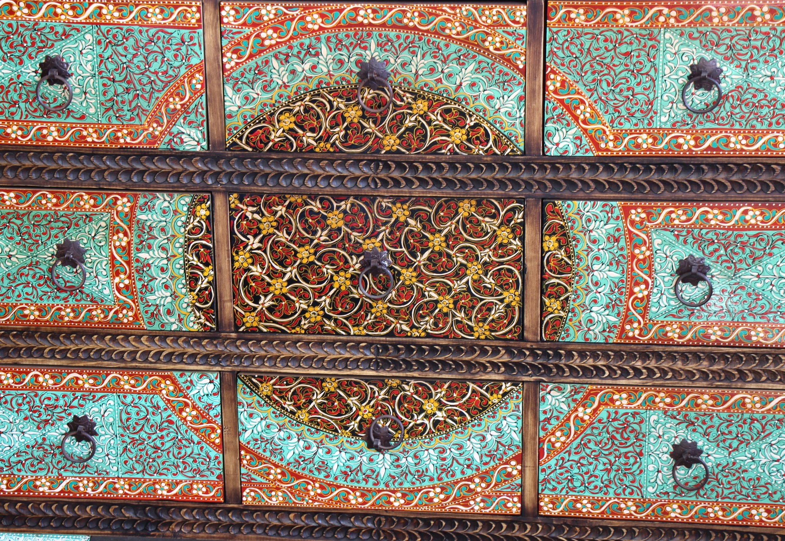 Hand Painted 9 Drawer Sideboard 3