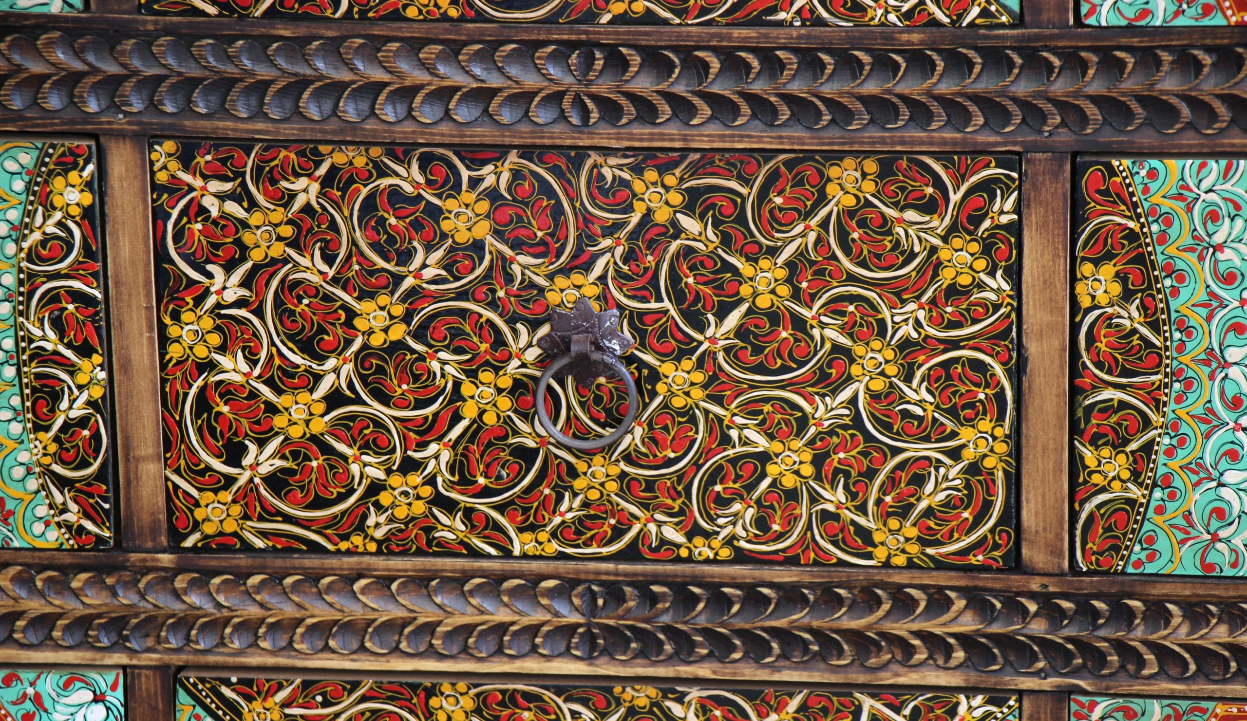 Hand Painted 9 Drawer Sideboard 5