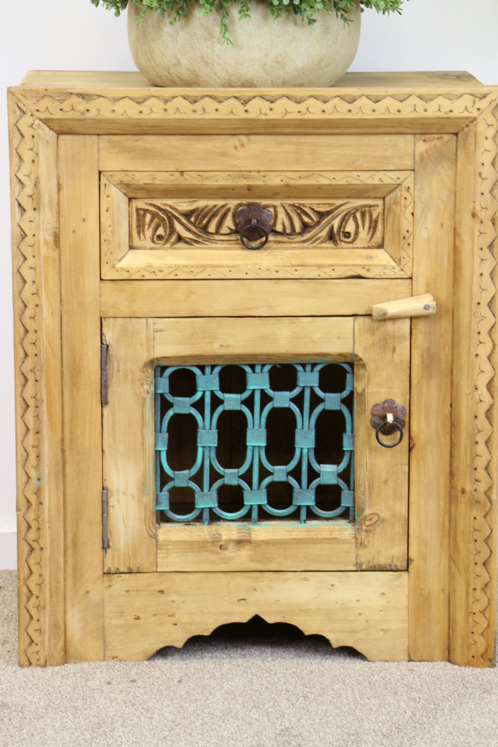 Jali Bedside Unit With Antique Grill 1 2
