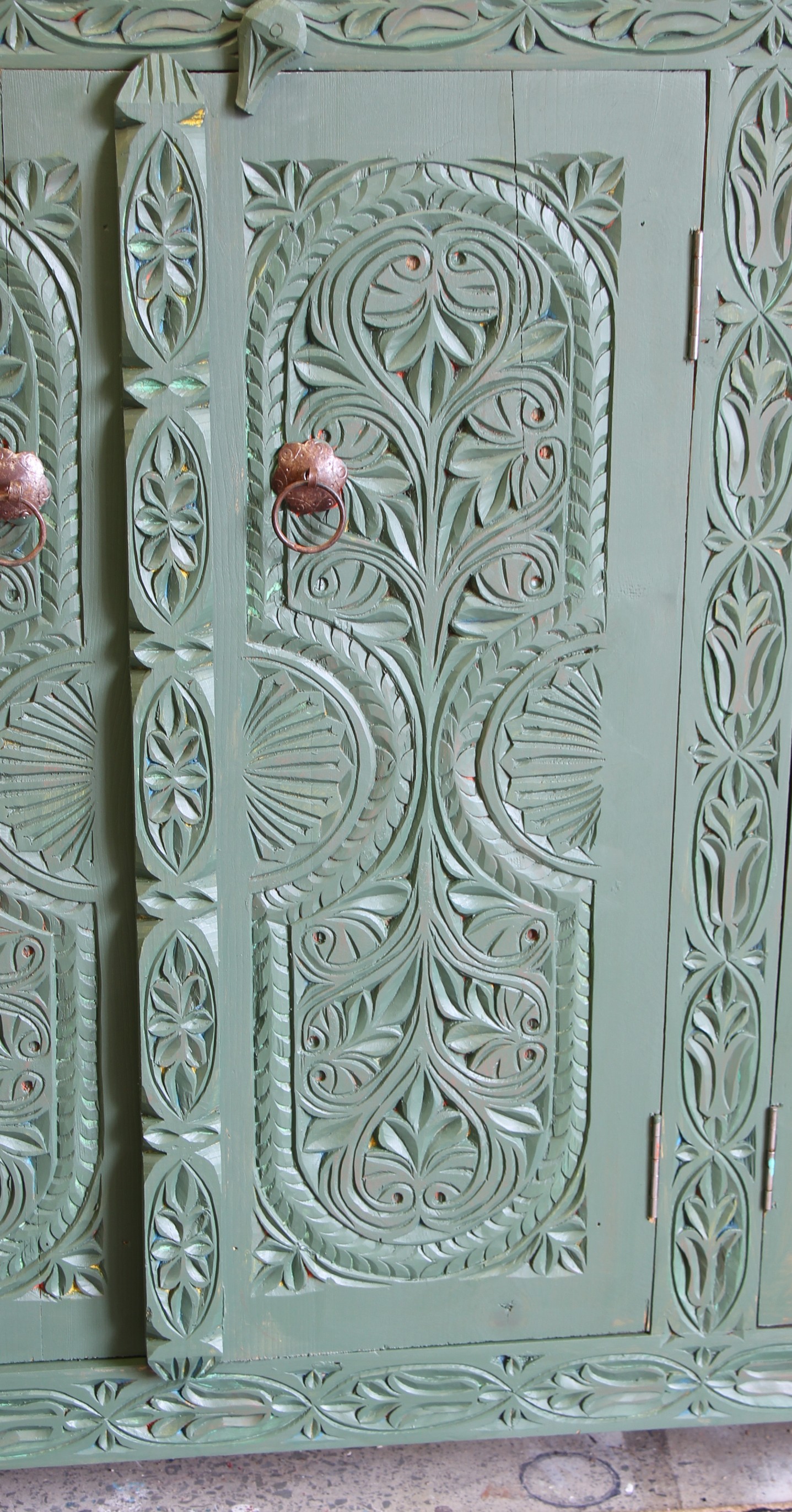 Large Hand Carved Sideboard In Green With 4 Doors - 4