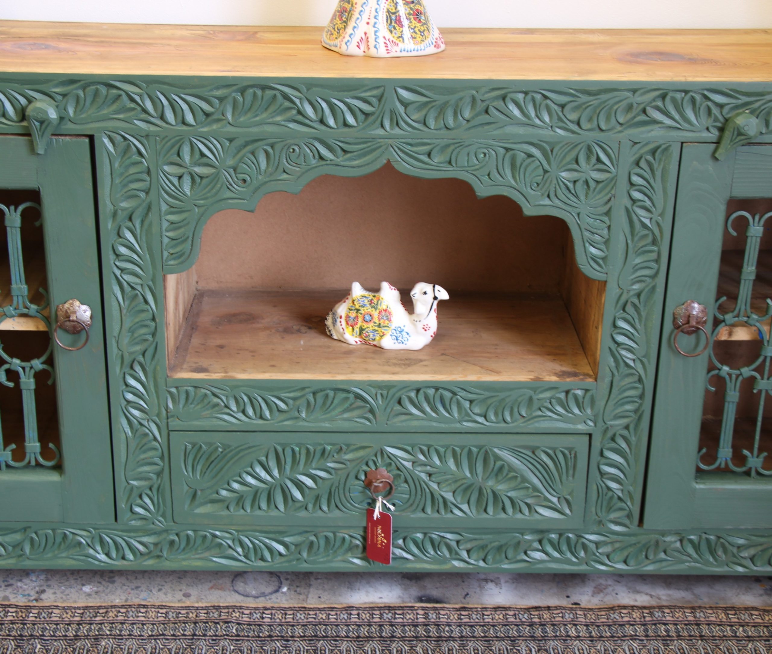 Large Hand Carved Sideboard With Antique Grates and Carved Arabian Arch -3