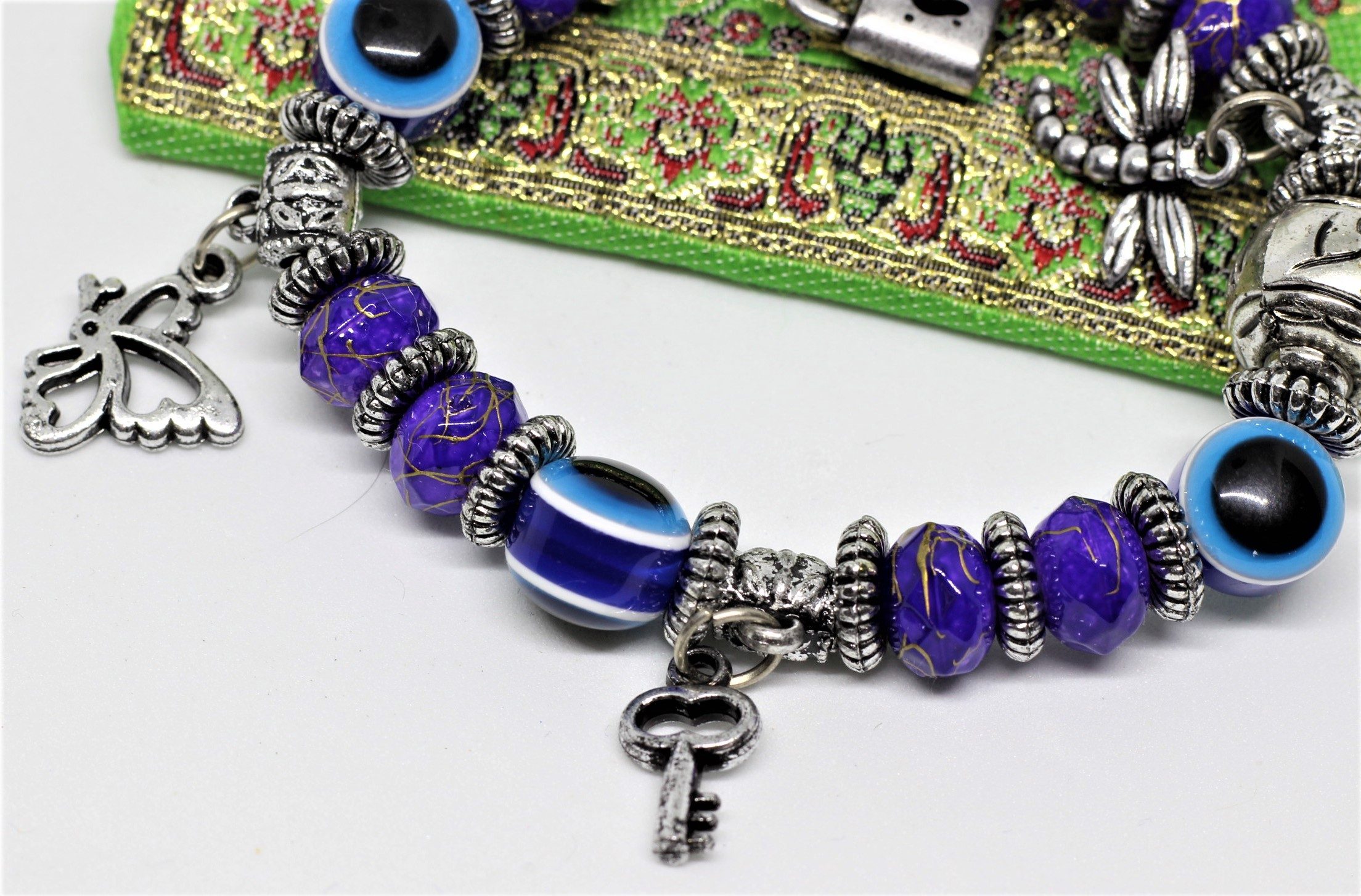 Lucky Eye Bracelet 47 deep purple 1