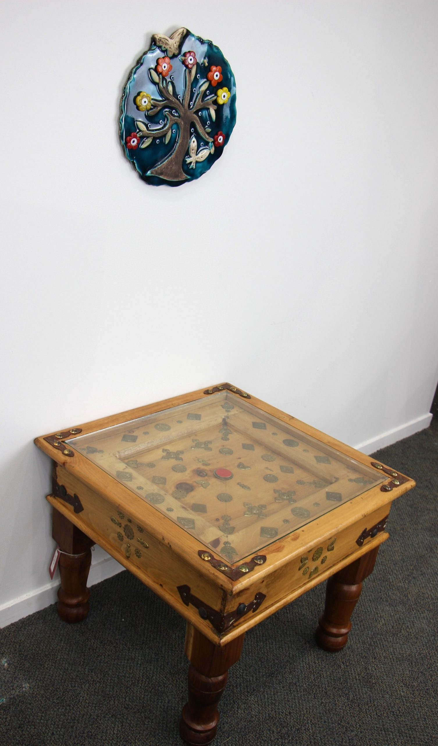 Medium Coffee Table With Brass Inlay (Red lapis lazuli) 6