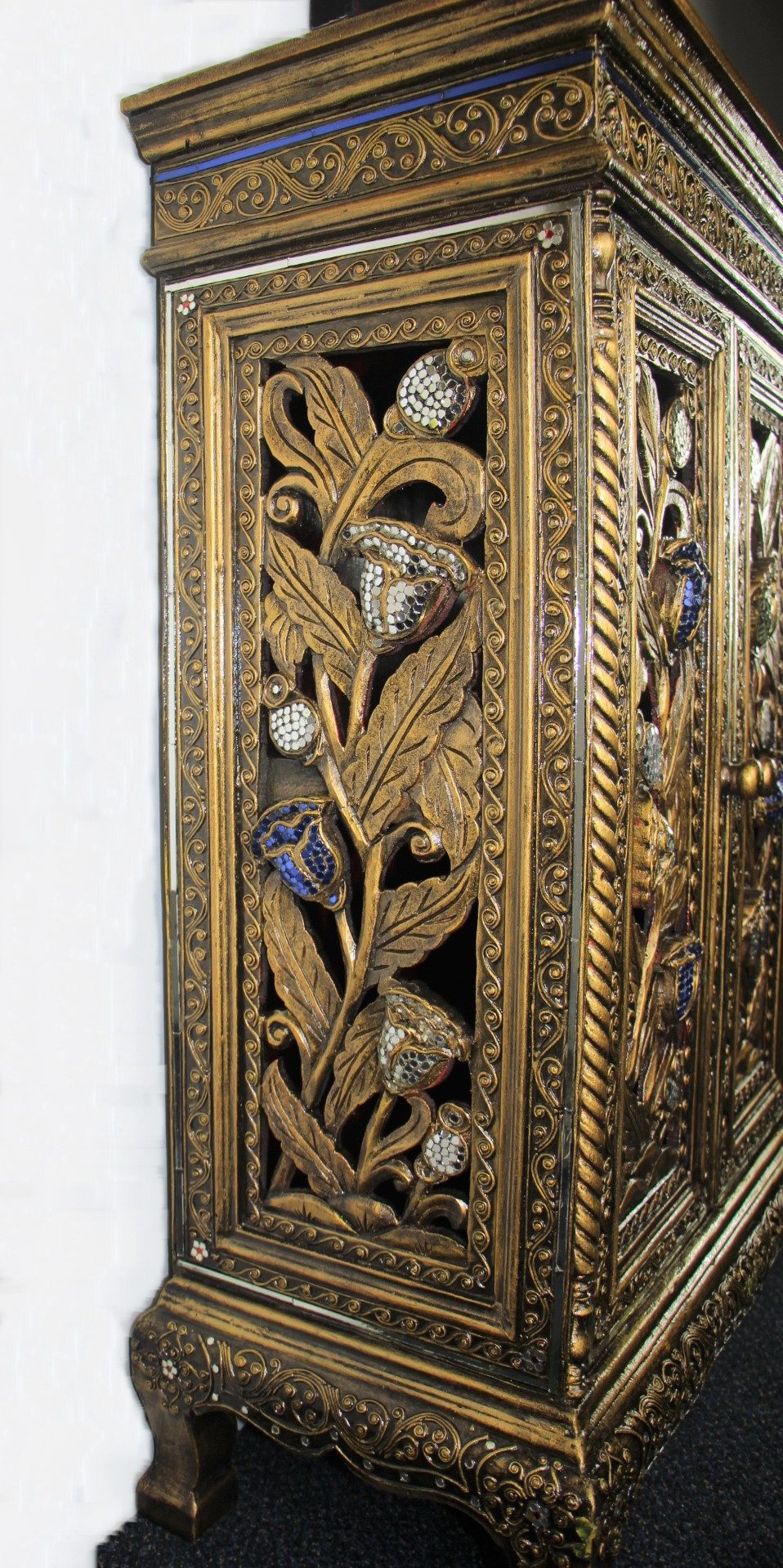 Ornate Handcarved Cabinet With 4 Cupboards BlueWhite Mosaic 6