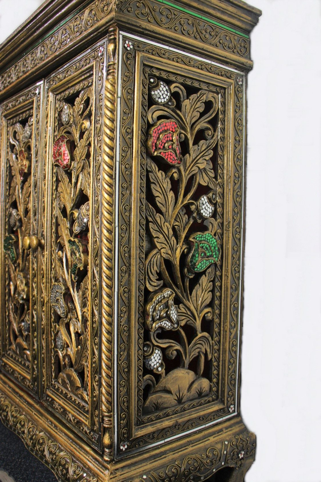 Ornate Handcarved Cabinet With 4 Cupboards Green WhiteRed Mosaic 5
