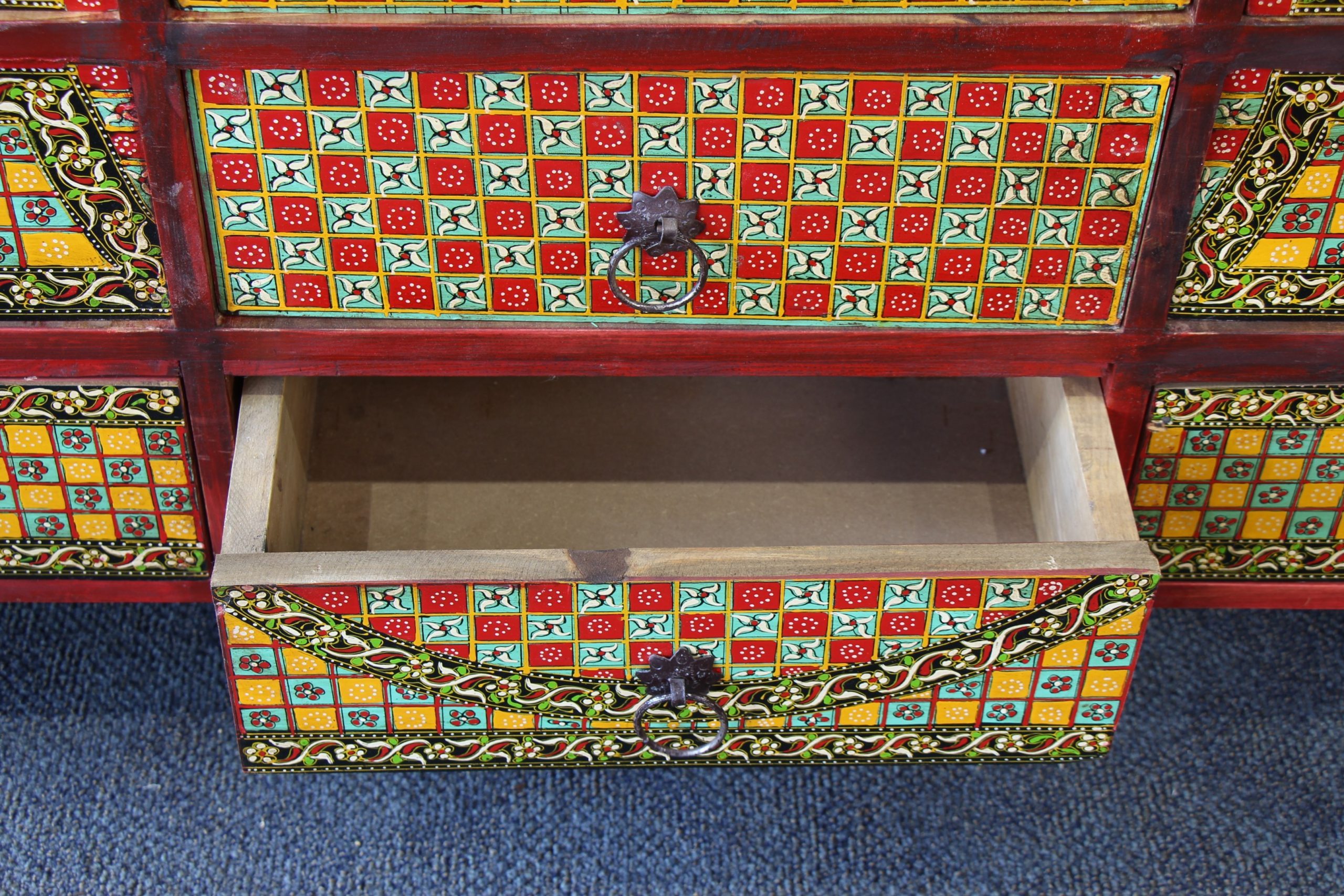 Quetta Hand Painted 12 Drawer Sideboard A (9)