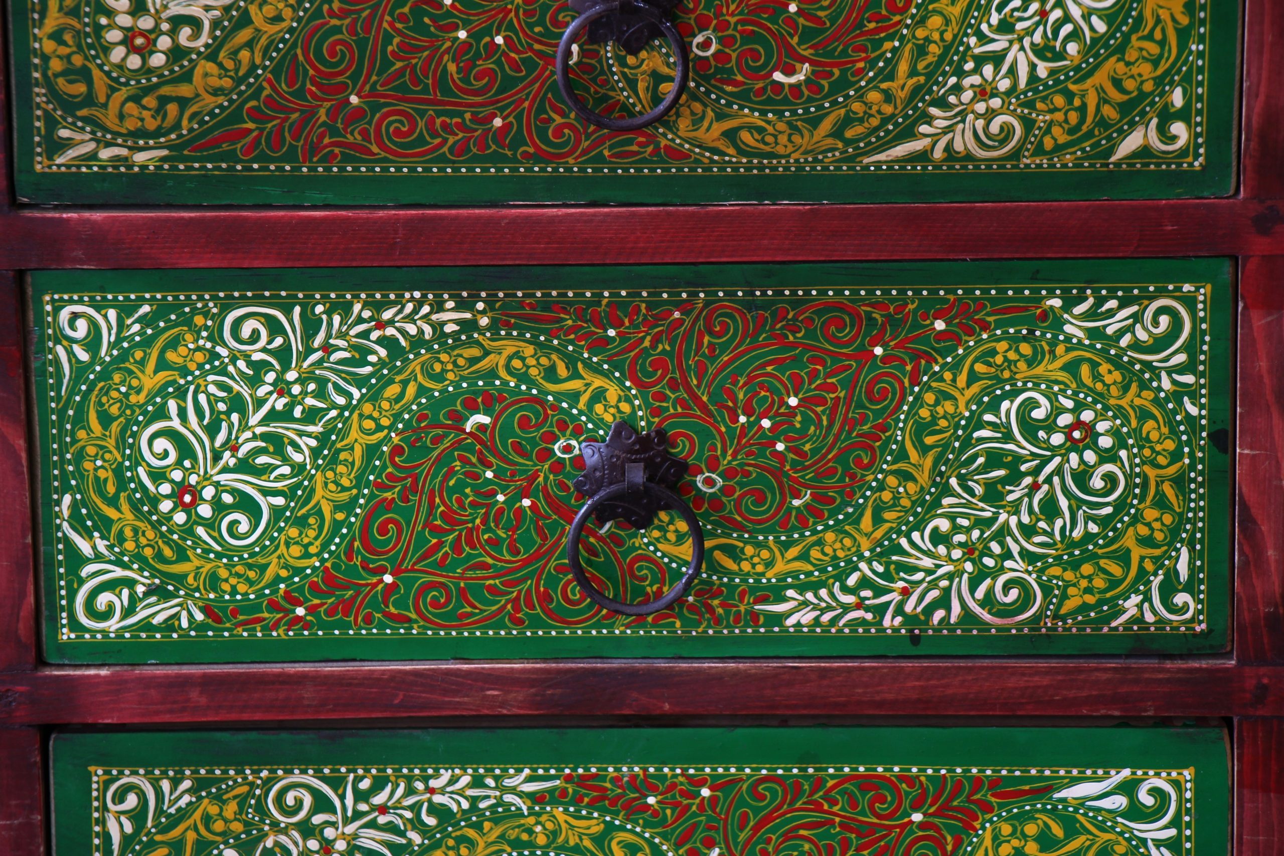 Quetta Hand Painted 12 Drawer Sideboard C (10)