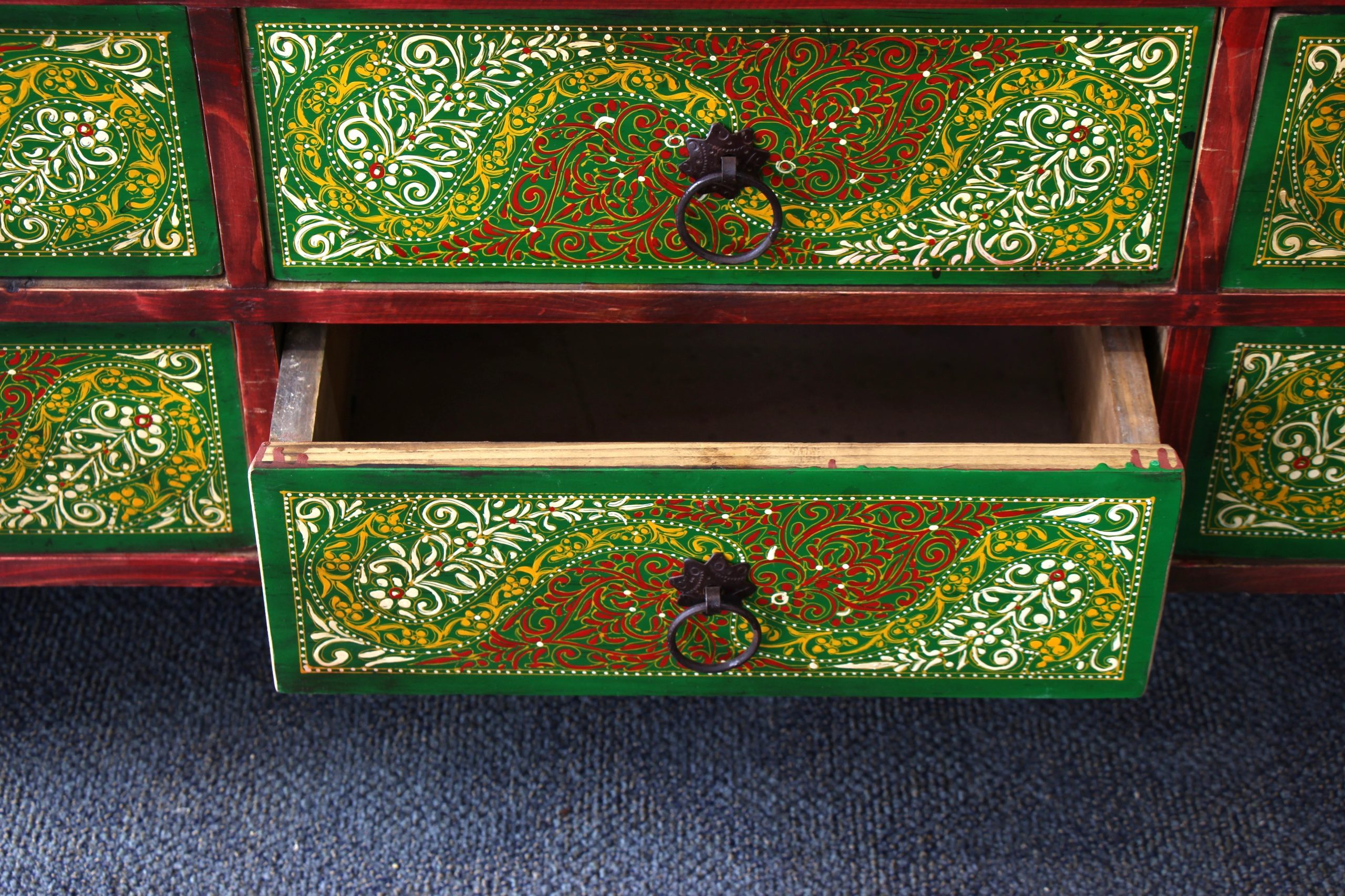 Quetta Hand Painted 12 Drawer Sideboard C (11)