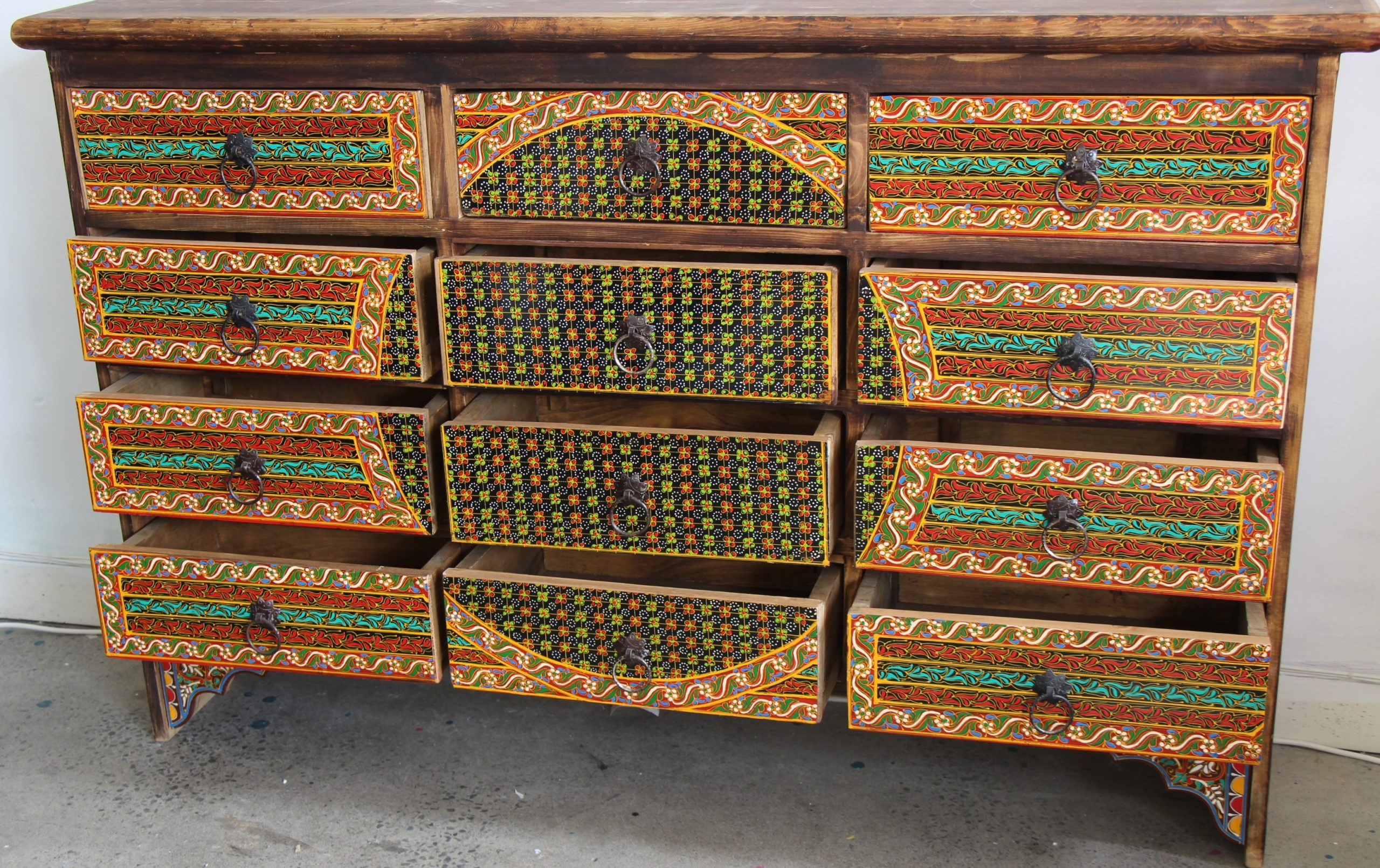 Quetta Hand Painted 12 Drawer Sideboard c -7