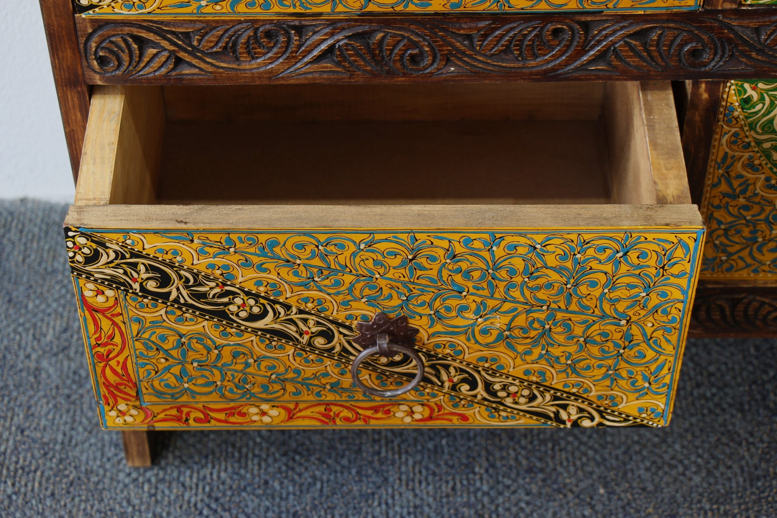 Quetta Hand Painted 6 Drawer Sideboard C (7)