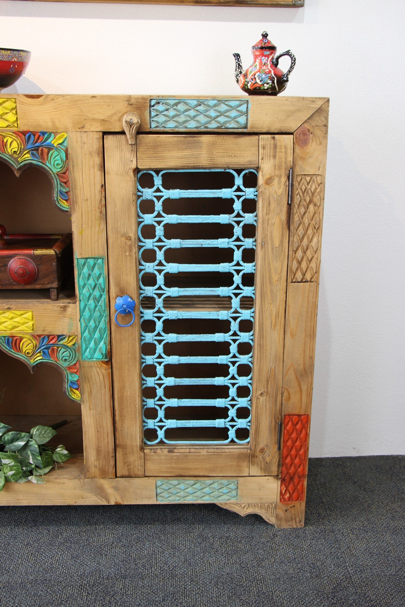 Roshan Handcarved Sideboard 4