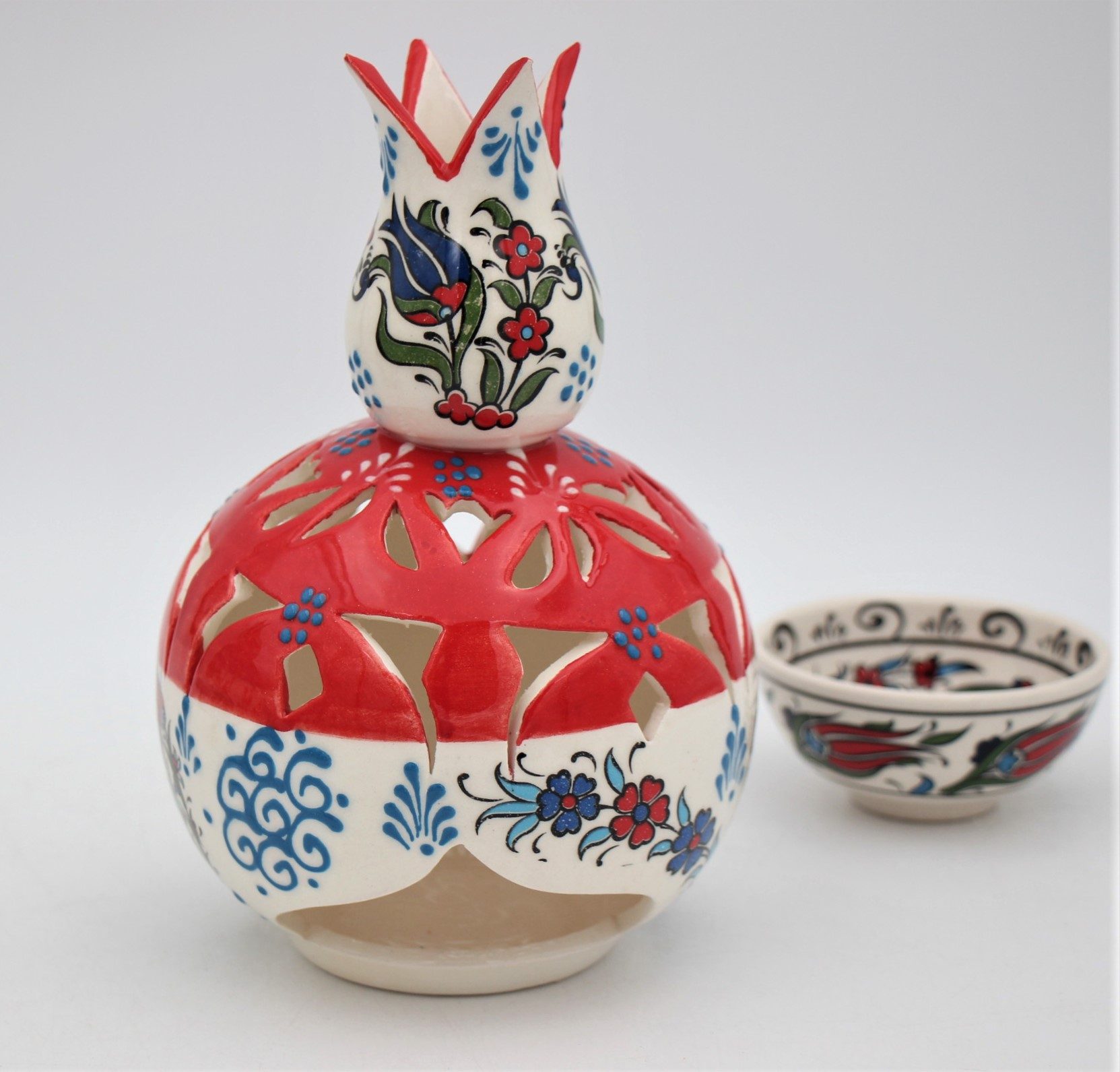 Turkish Ceramic Hand Painted Large Round Tulip Oil Burner Tulip 1