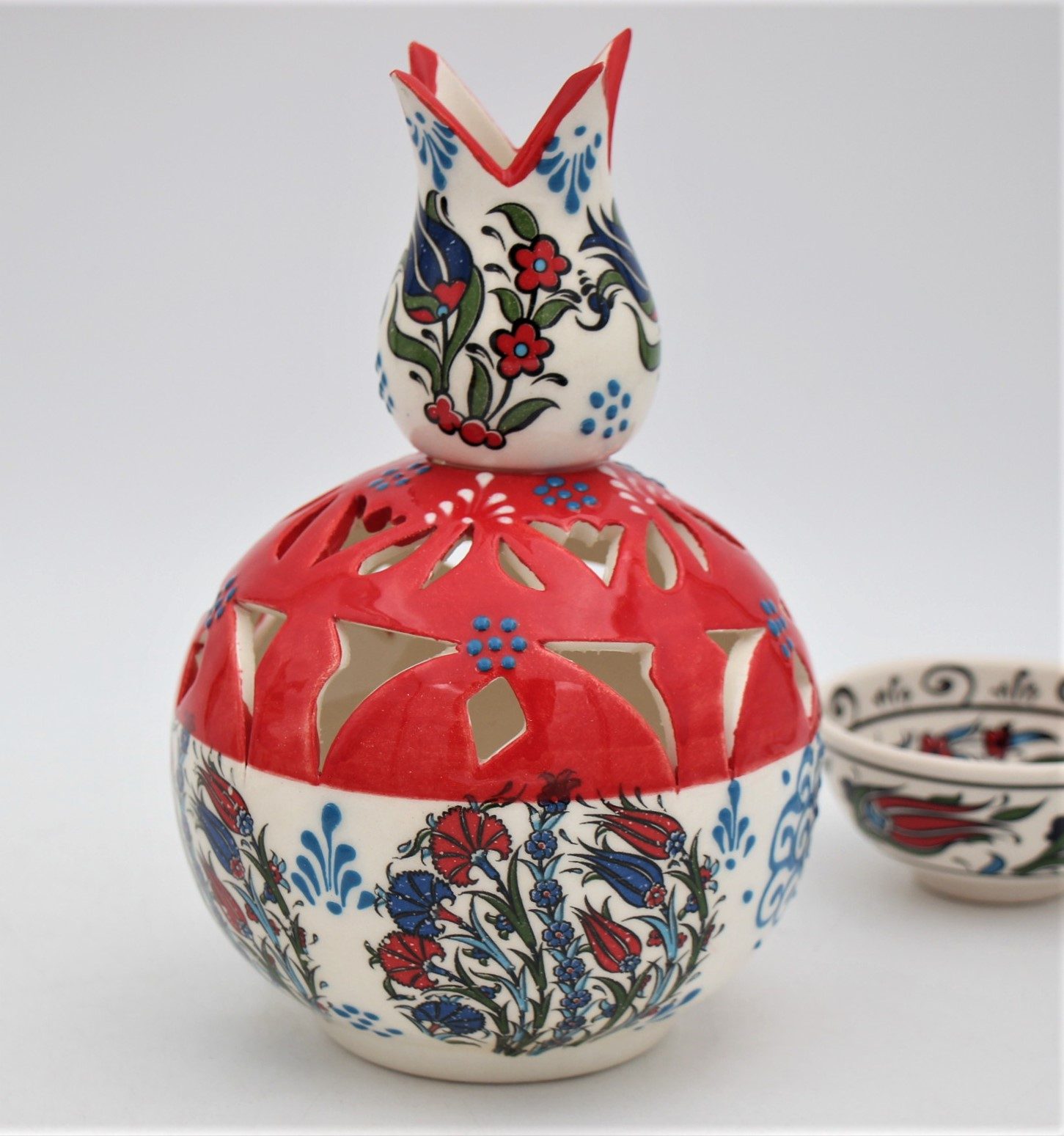 Turkish Ceramic Hand Painted Large Round Tulip Oil Burner Tulip 1a