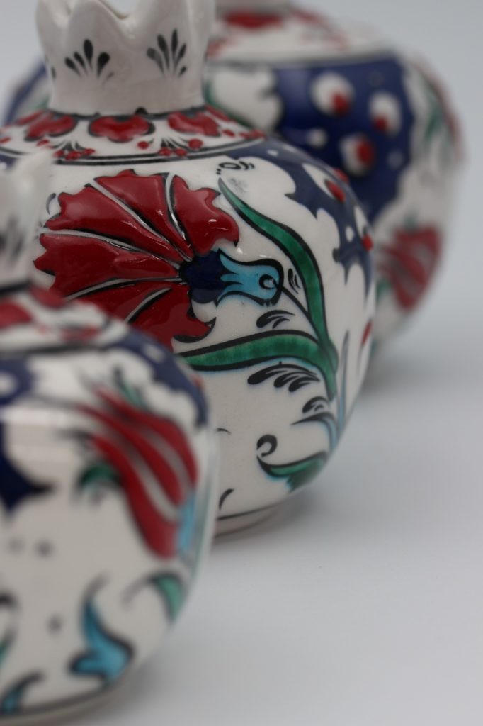 Turkish-Ceramic-Hand-Painted-Pomegrante-Set-Tulip-all5-1-682x1024-1.jpg