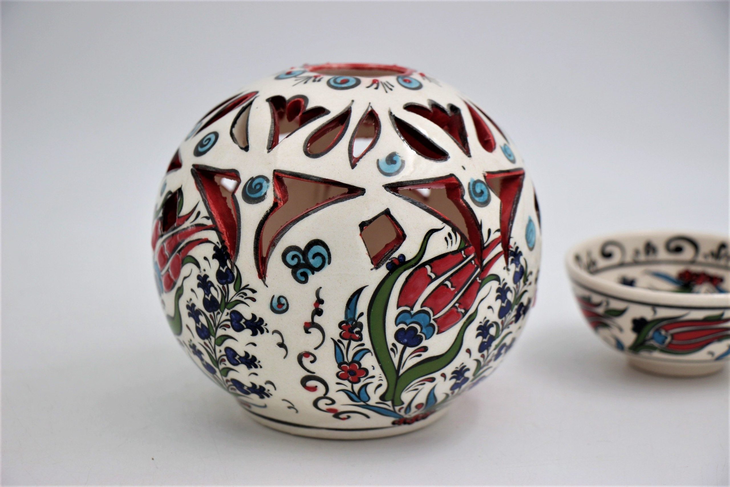 Turkish Ceramic Large Round Candle Holder Tulip 1A