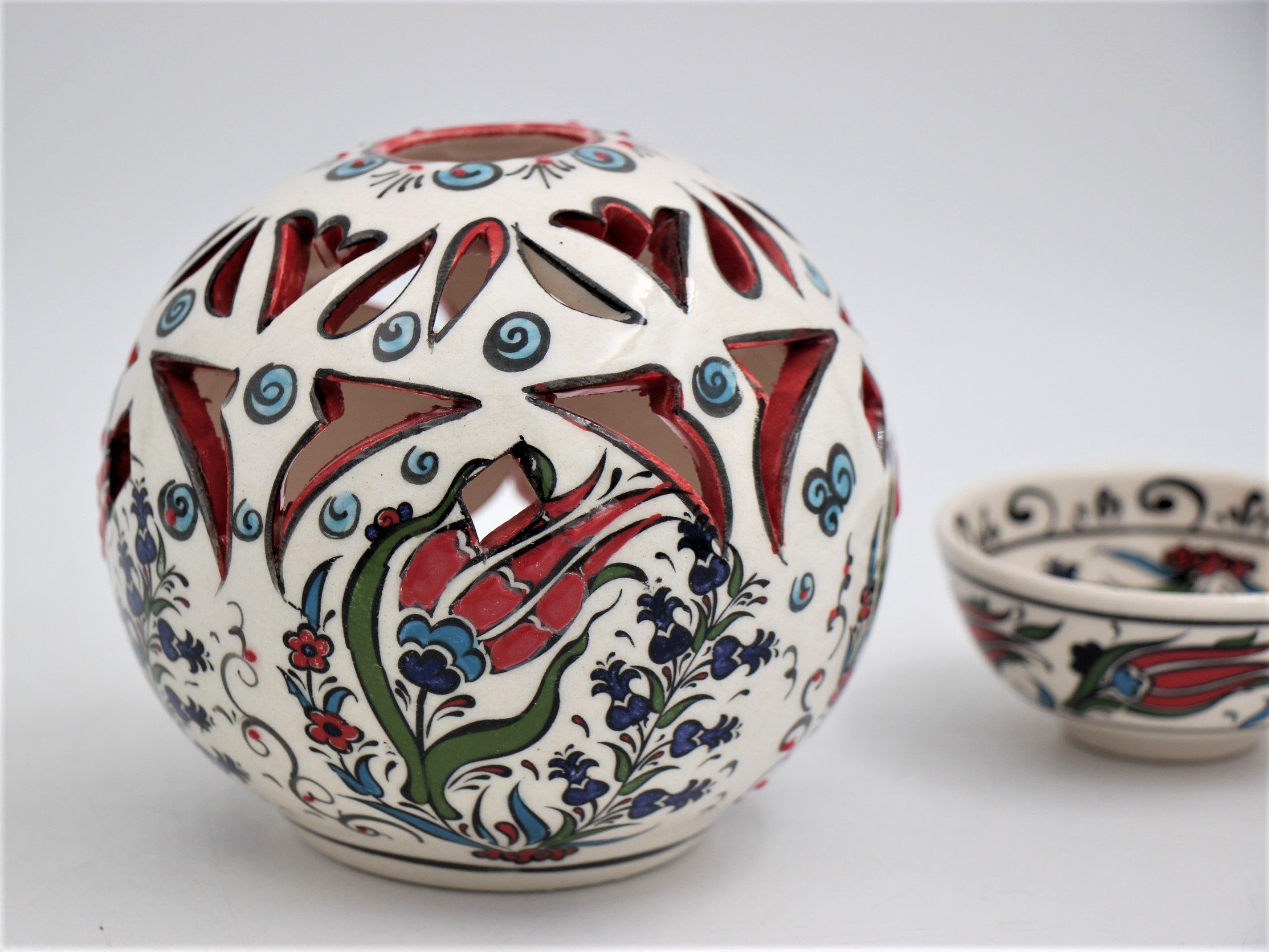 Turkish Ceramic Large Round Candle Holder Tulip 1B
