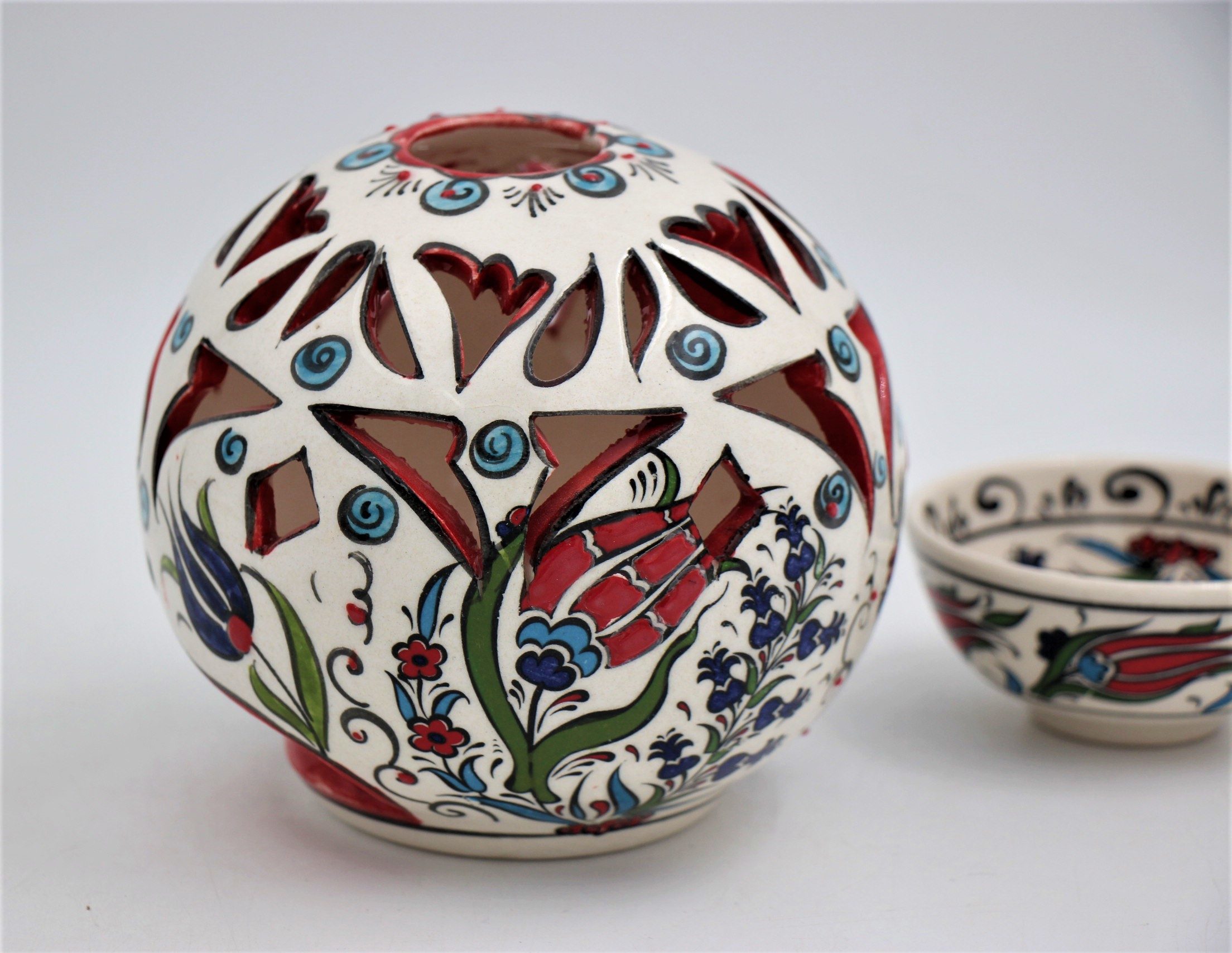 Turkish Ceramic Large Round Candle Holder Tulip 1C